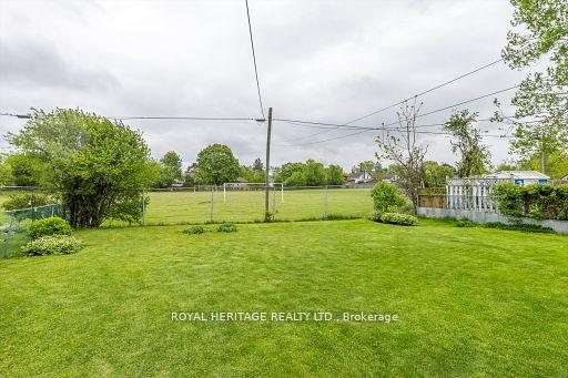 Photo 27 of 126 Goodfellow Road, Peterborough, Otonabee Ward 1 — HOMEH