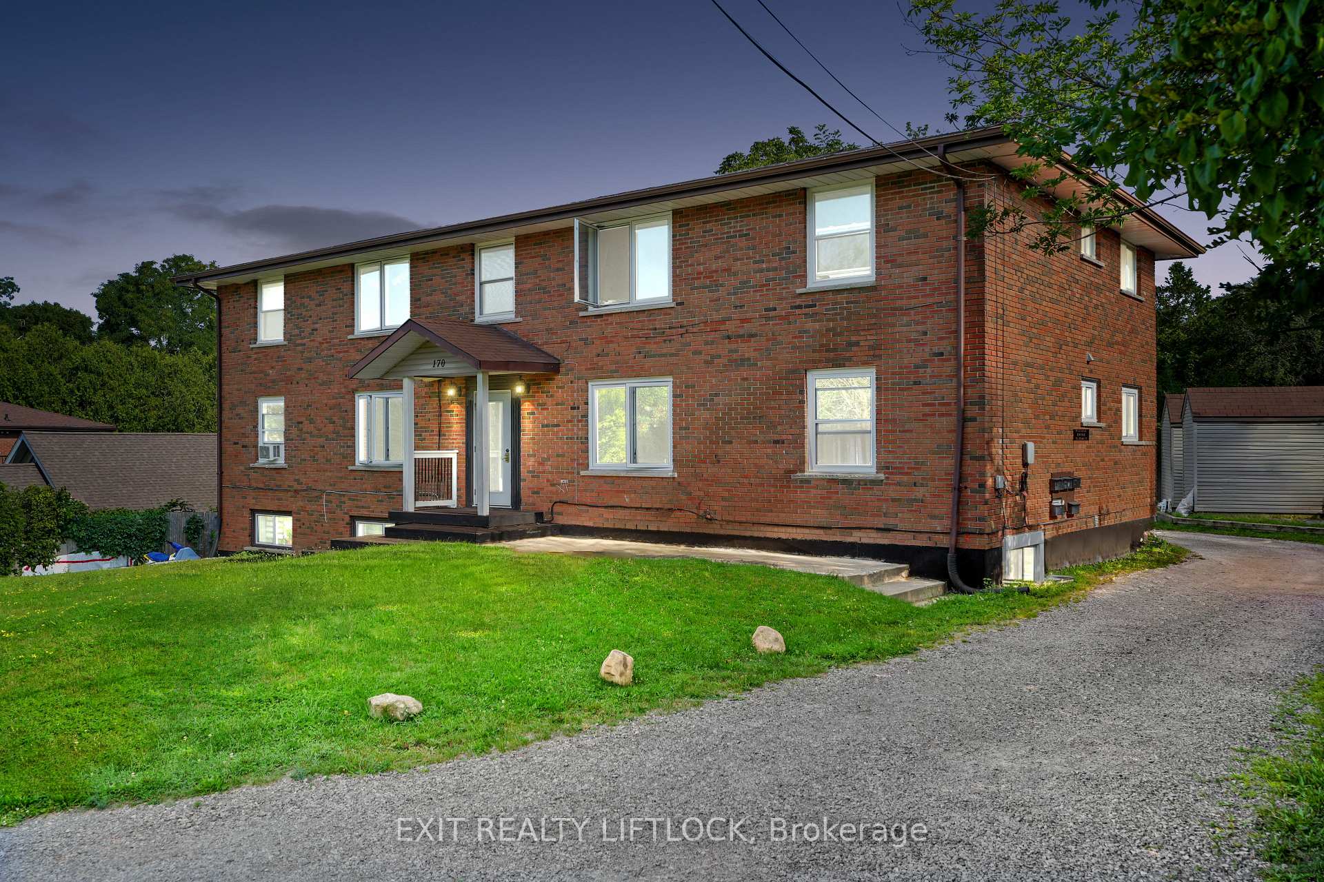 Photo 2 of 170 Dunlop Street, Peterborough, Ashburnham Ward 4 — HOMEH