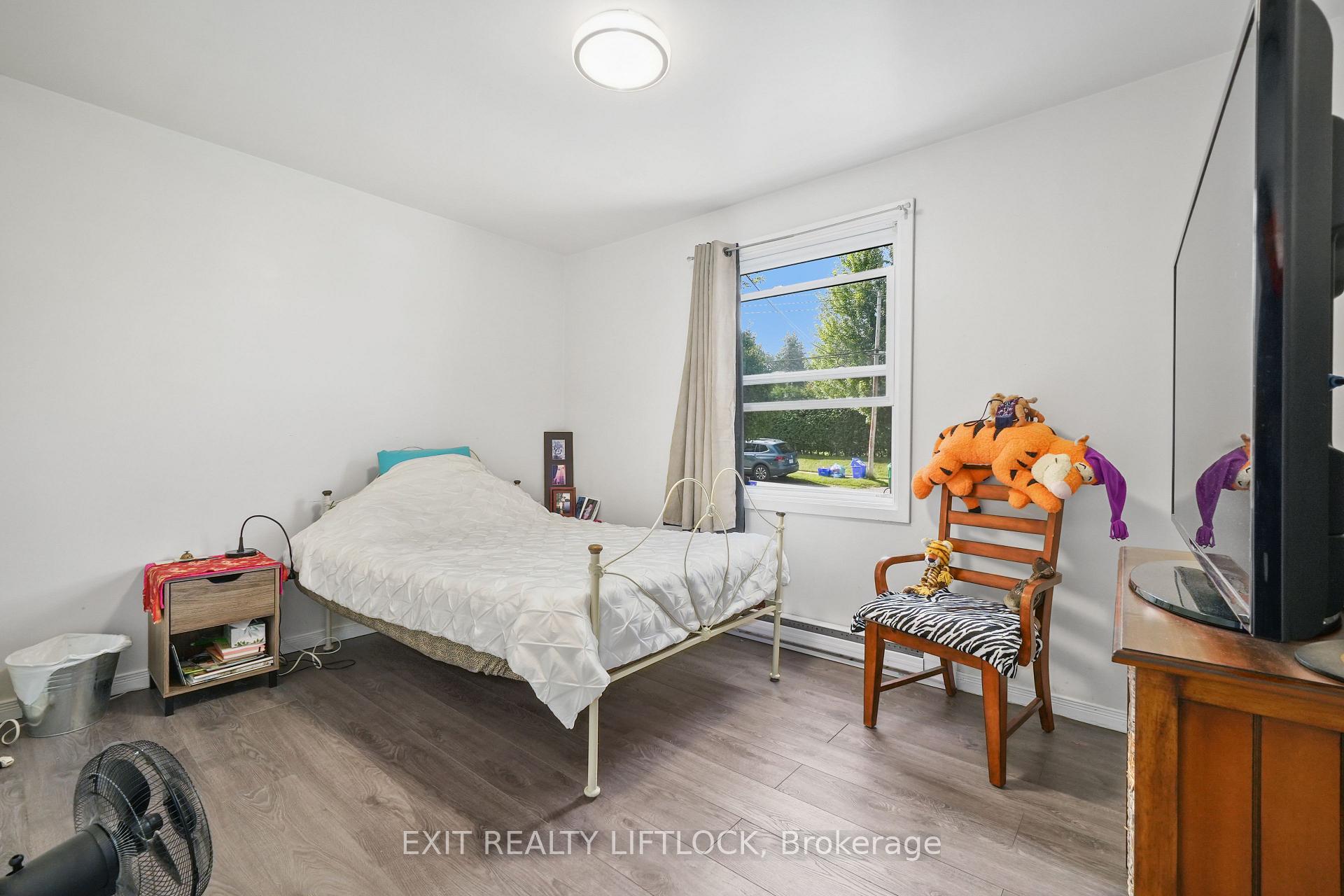 Photo 14 of 170 Dunlop Street, Peterborough, Ashburnham Ward 4 — HOMEH