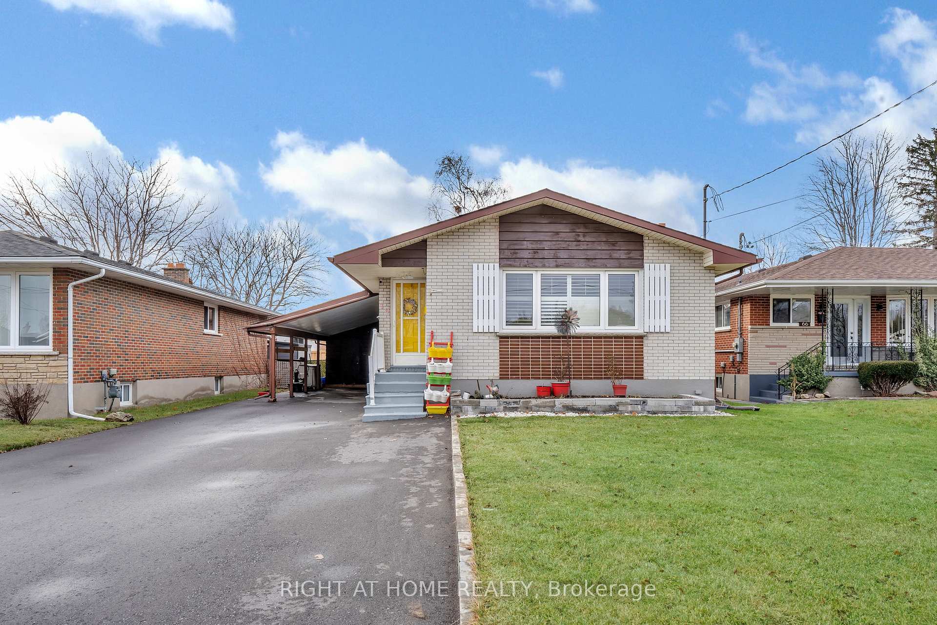 Photo 1 of 70 Valdez Court, Oshawa, Vanier — HOMEH