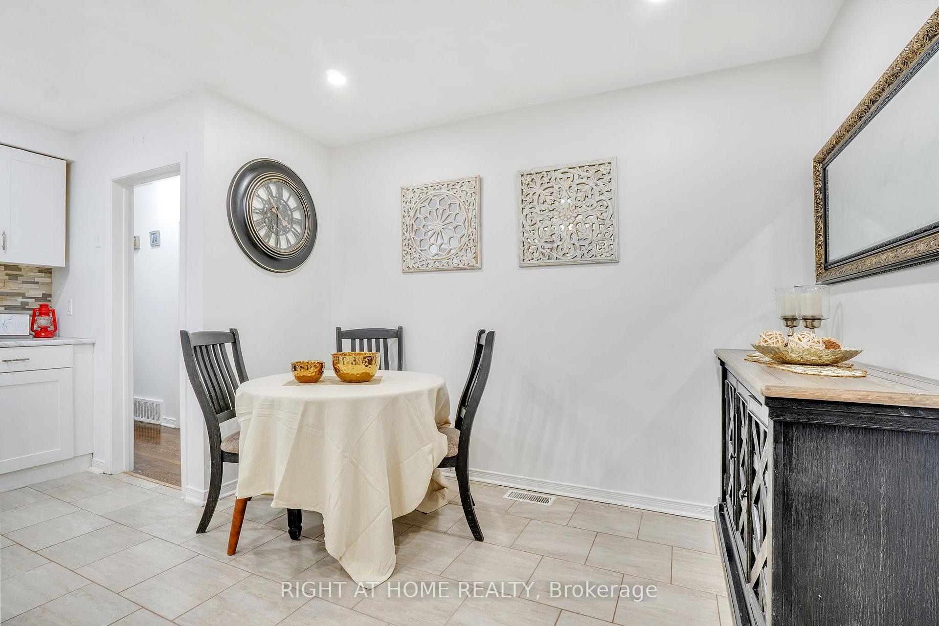 Photo 12 of 70 Valdez Court, Oshawa, Vanier — HOMEH
