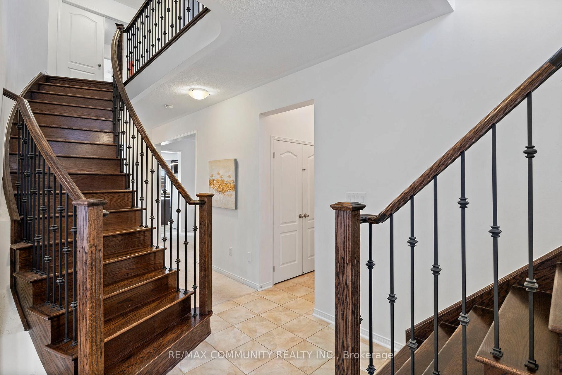 Photo 17 of 1269 Salmers Drive, Oshawa, Taunton — HOMEH