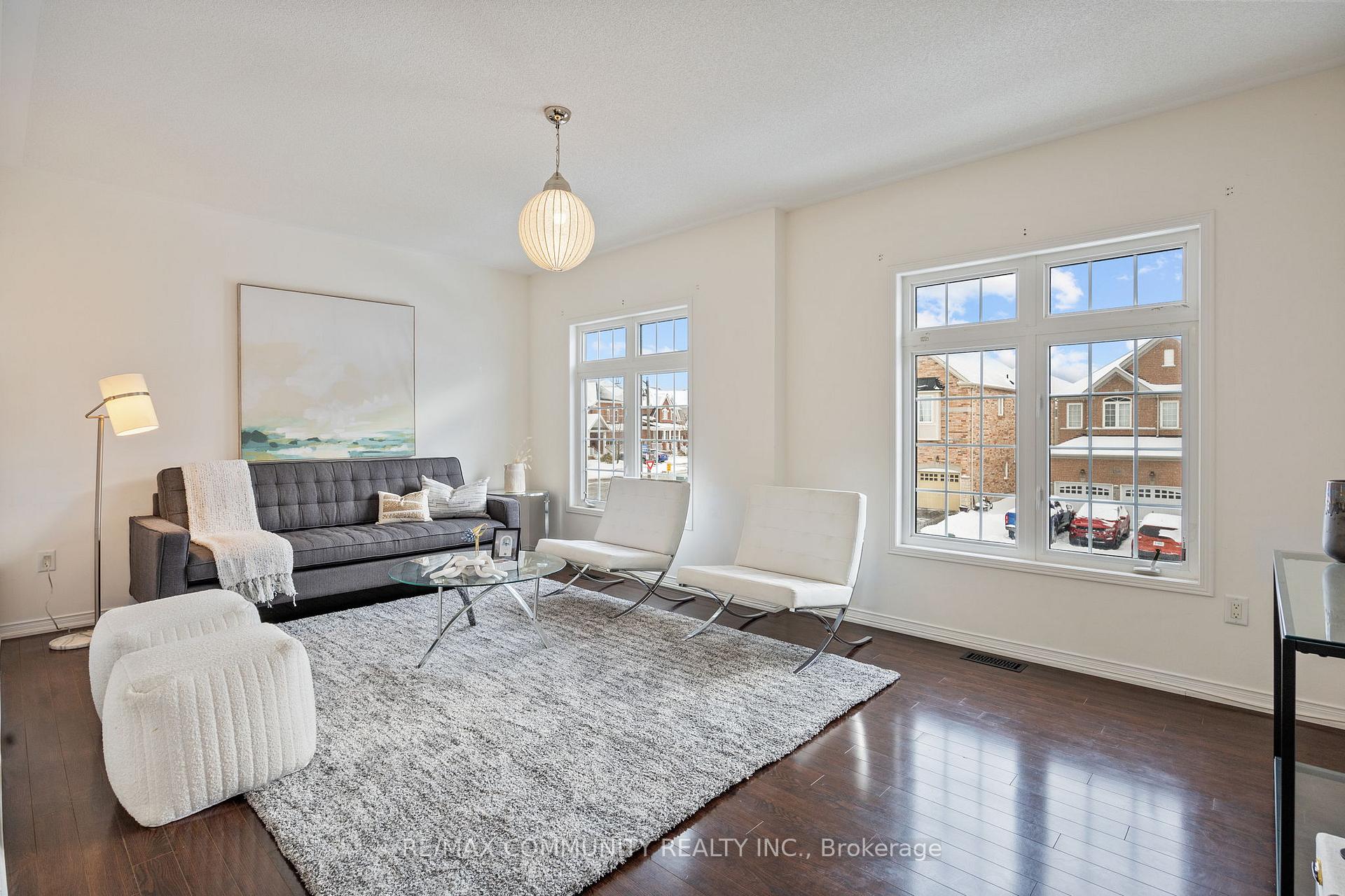Photo 19 of 1269 Salmers Drive, Oshawa, Taunton — HOMEH