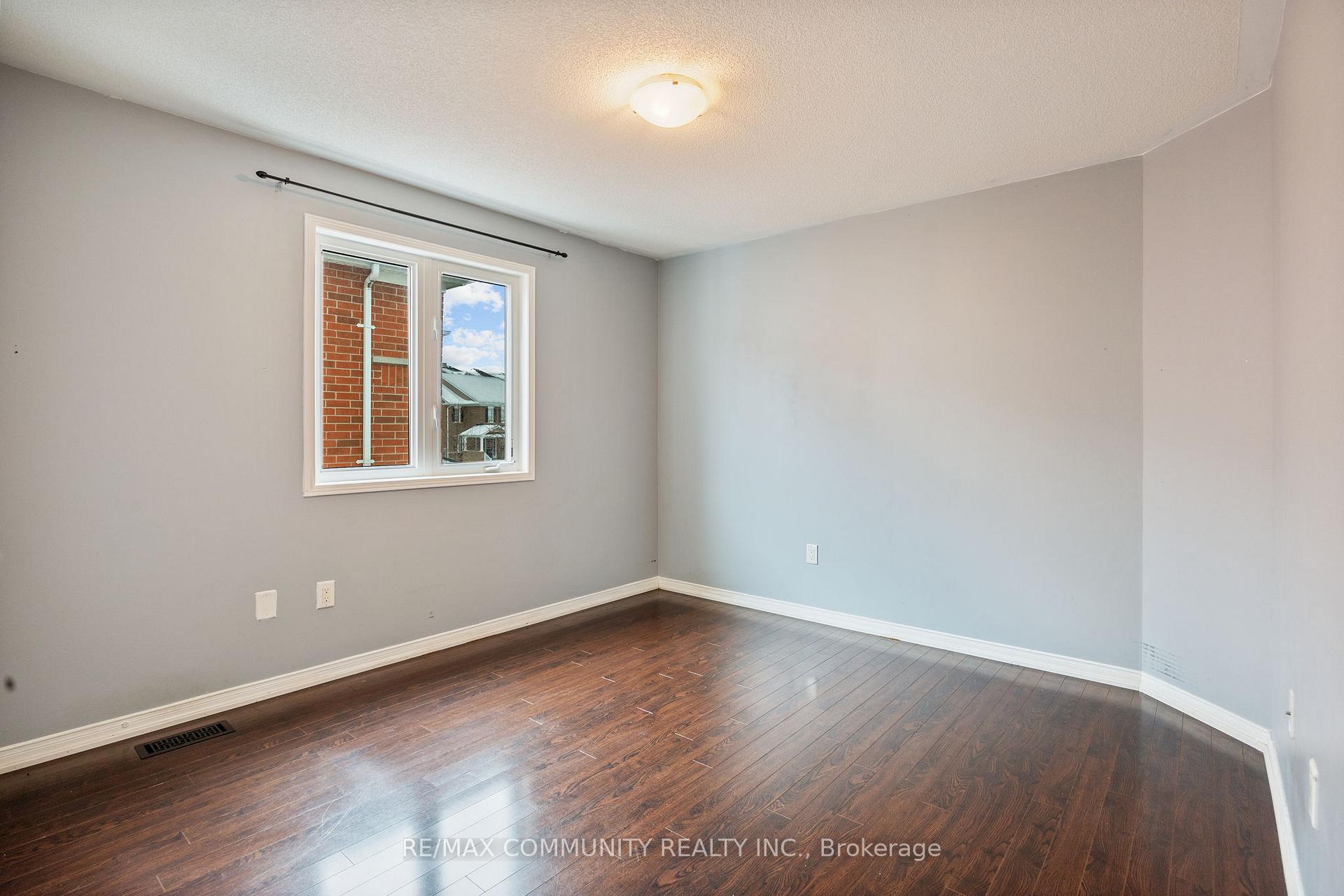 Photo 28 of 1269 Salmers Drive, Oshawa, Taunton — HOMEH