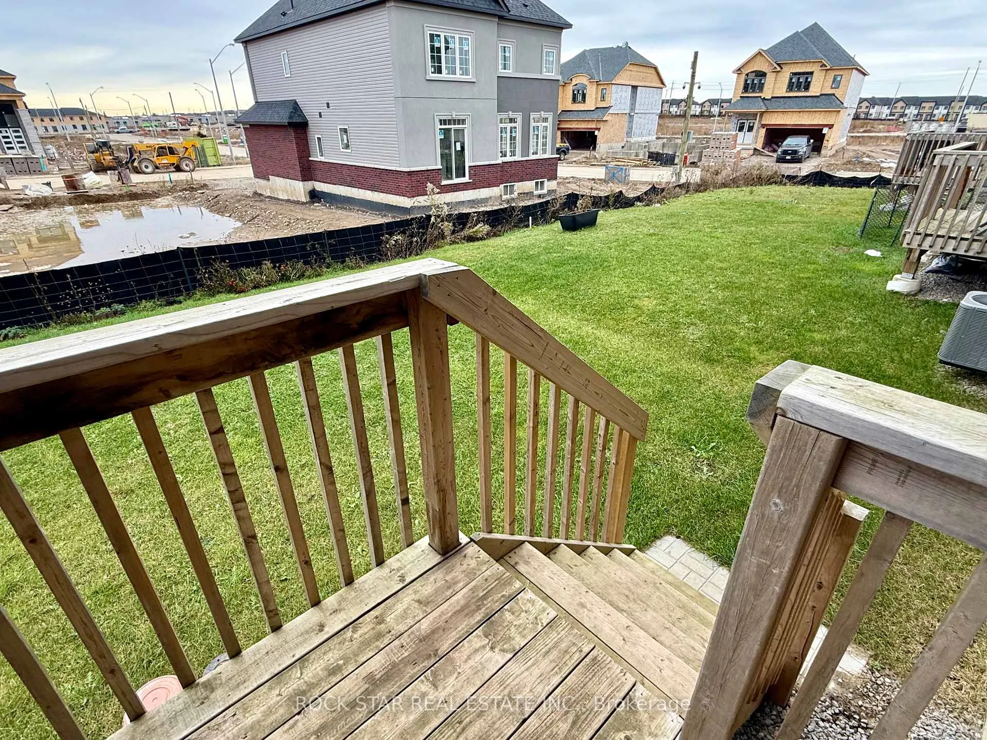 Photo 39 of 14 Scenic Ridge Gate, Brant, Paris — HOMEH