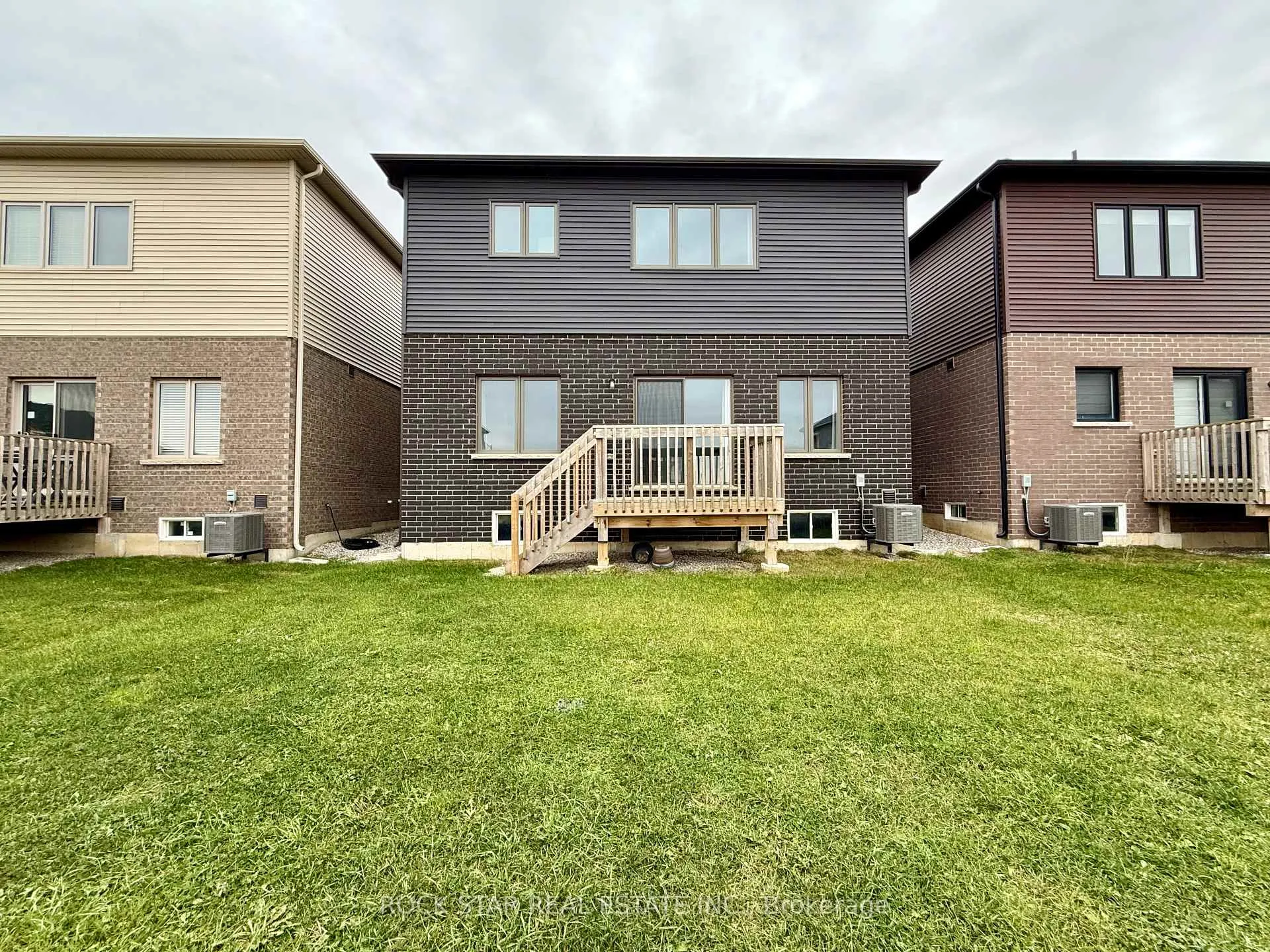 Photo 43 of 14 Scenic Ridge Gate, Brant, Paris — HOMEH