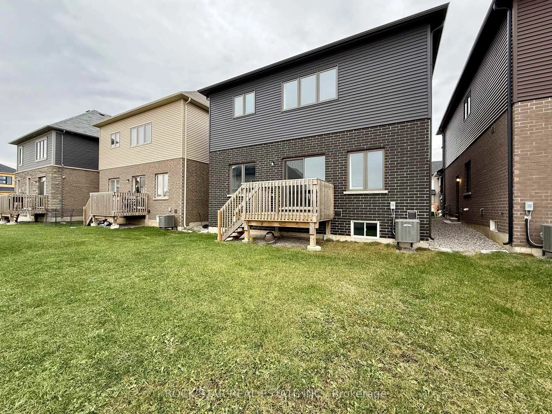 Photo 44 of 14 Scenic Ridge Gate, Brant, Paris — HOMEH
