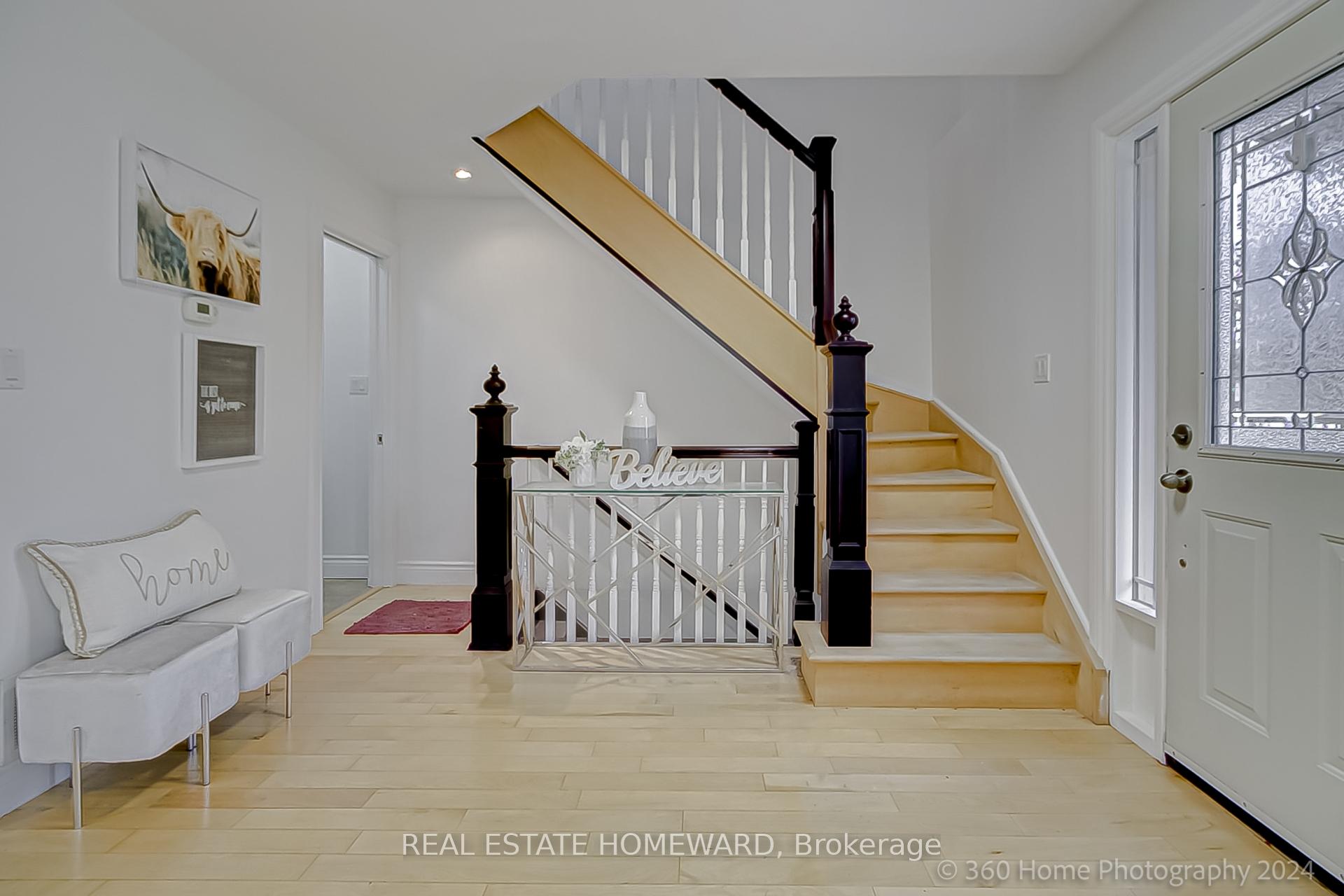 Photo 10 of 907 Harding Street, Whitby, Downtown Whitby — HOMEH