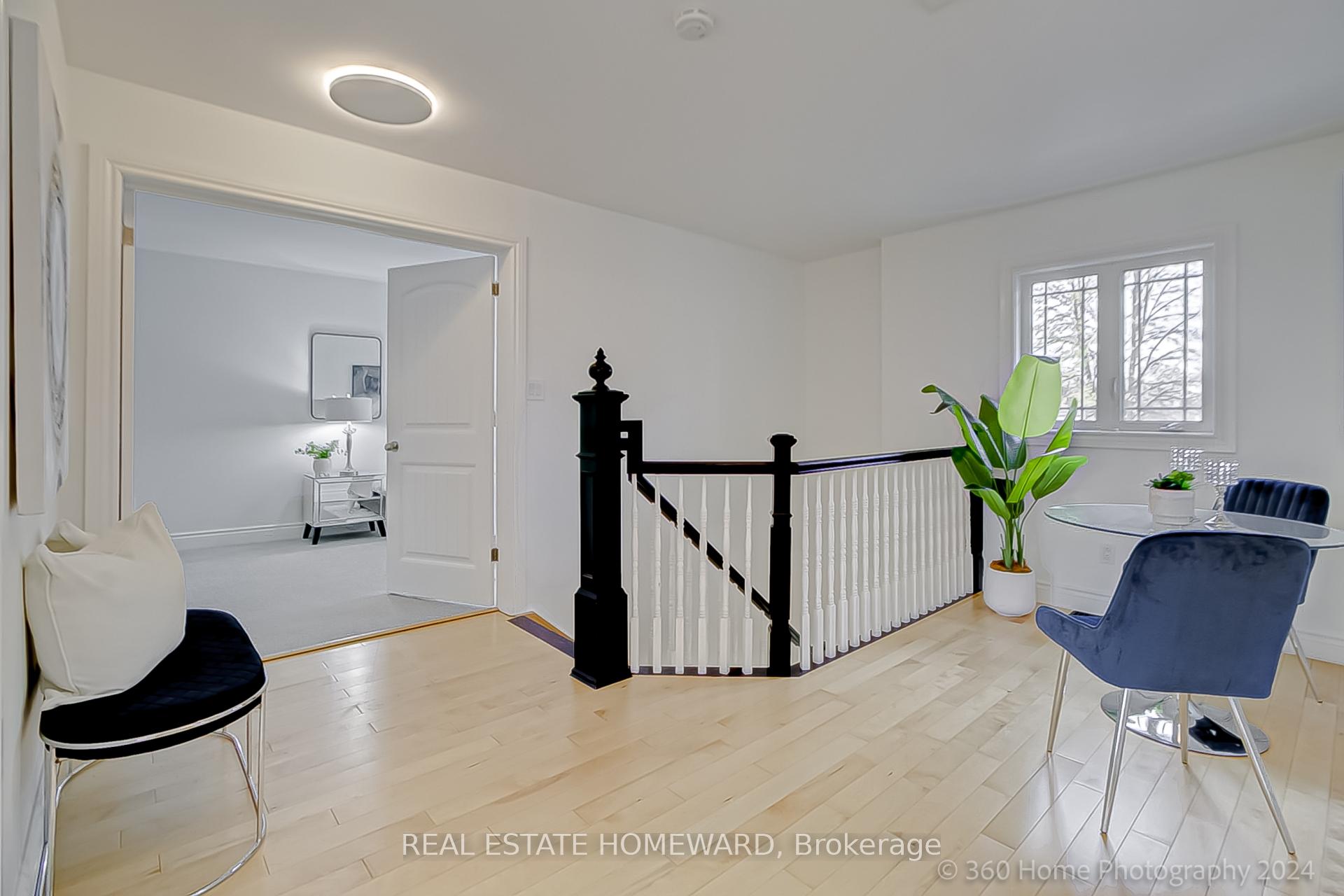 Photo 14 of 907 Harding Street, Whitby, Downtown Whitby — HOMEH