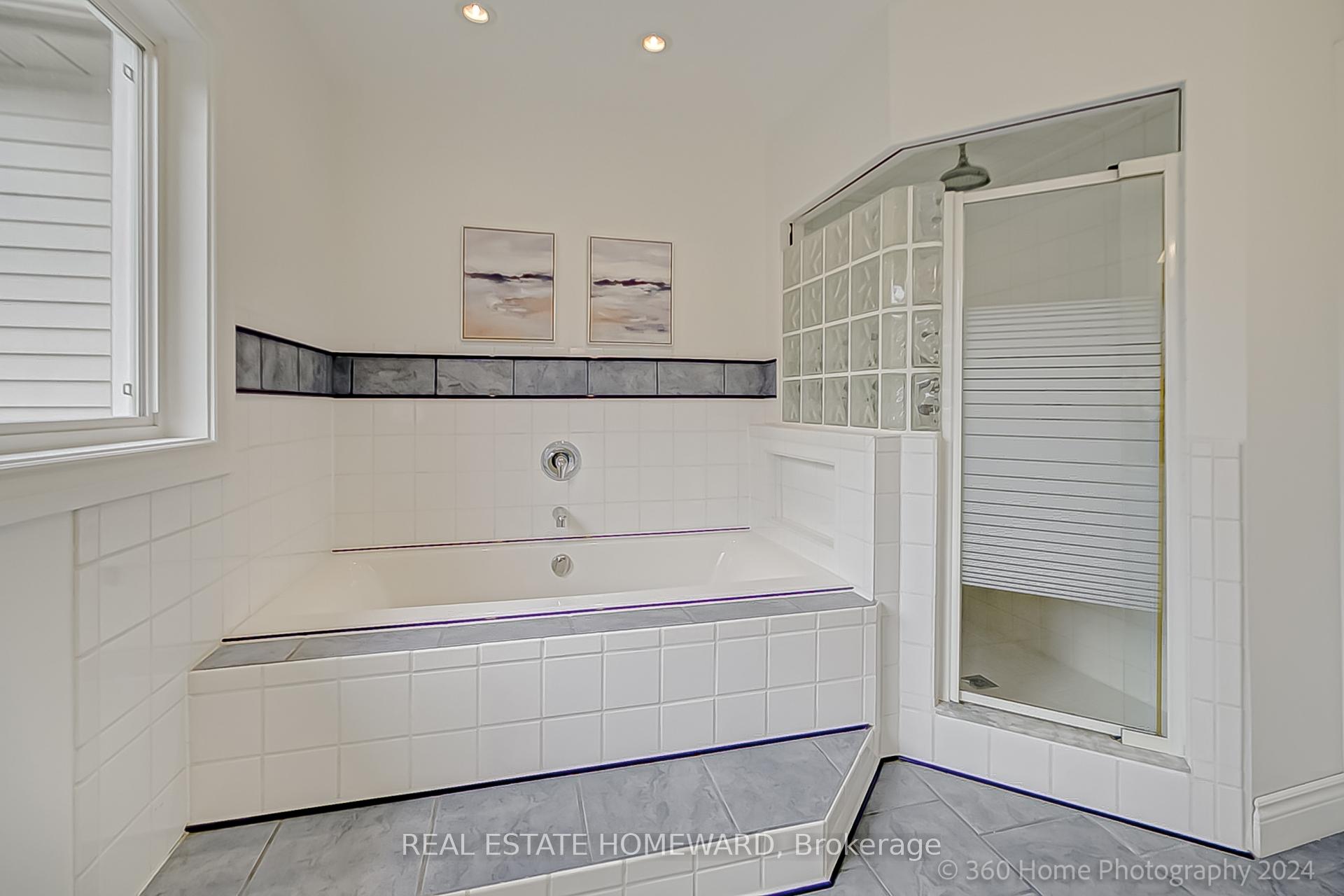 Photo 16 of 907 Harding Street, Whitby, Downtown Whitby — HOMEH