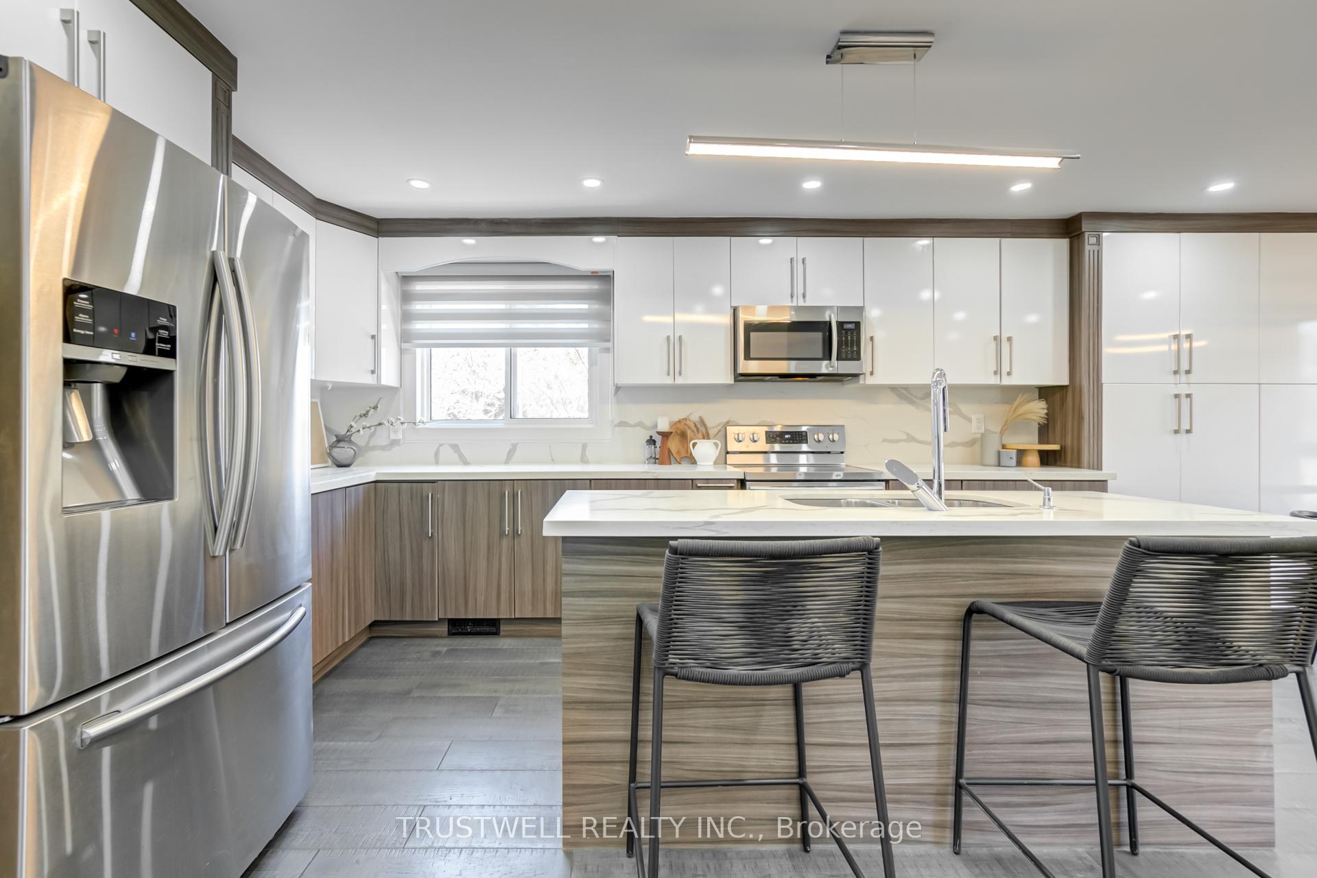 Photo 4 of 89 Campbell Avenue, Vaughan, Crestwood-Springfarm-Yorkhill — HOMEH
