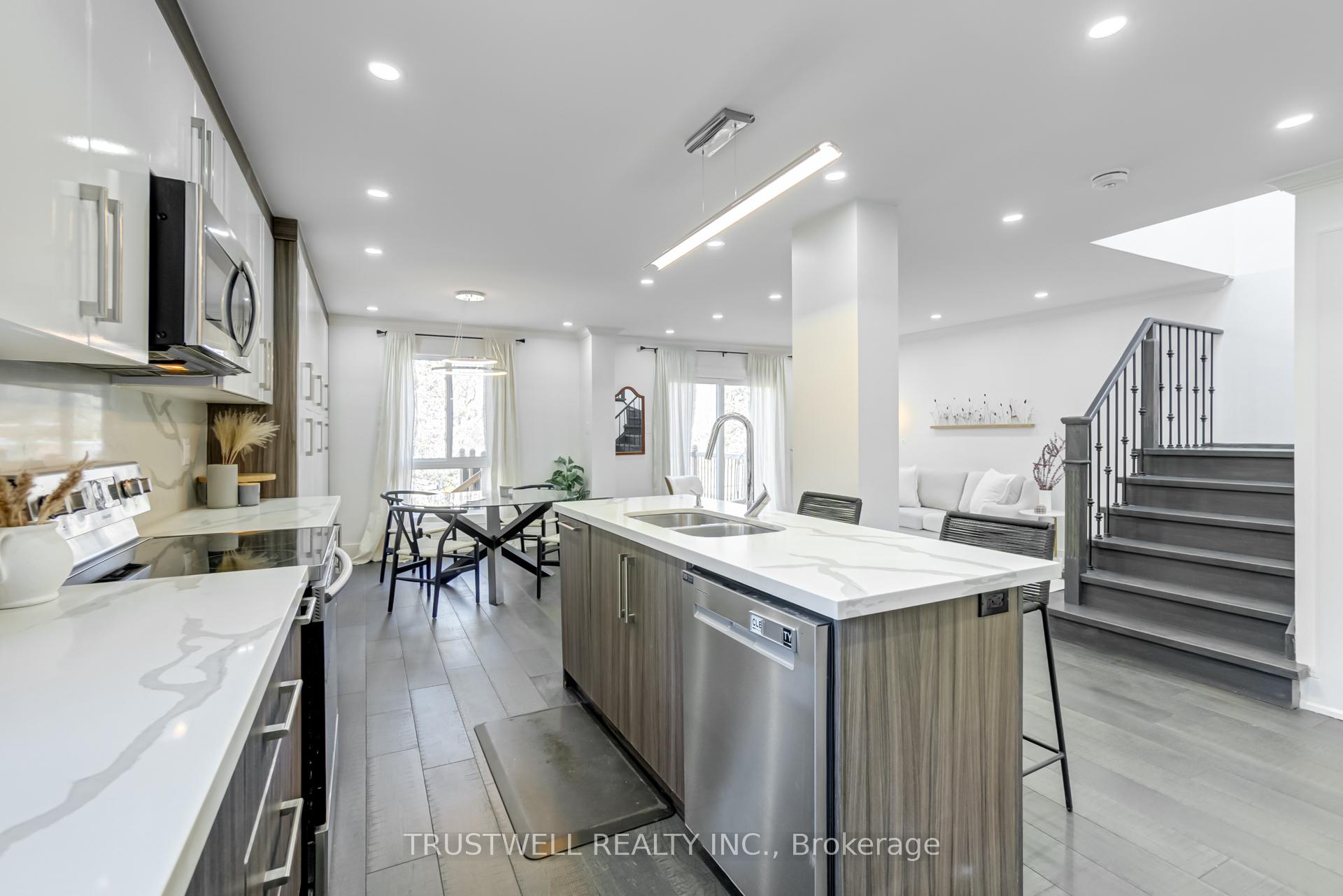 Photo 6 of 89 Campbell Avenue, Vaughan, Crestwood-Springfarm-Yorkhill — HOMEH