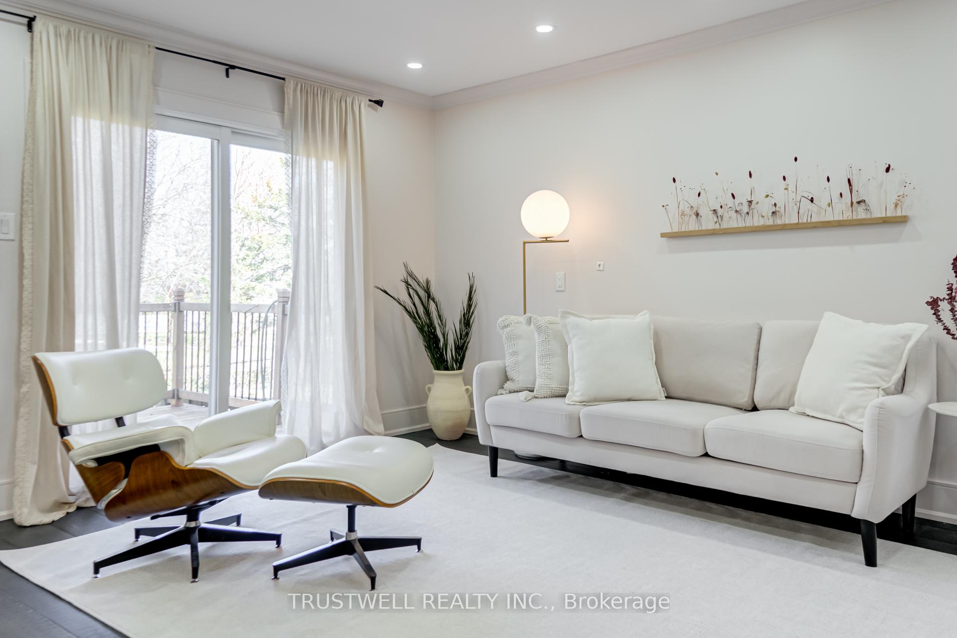 Photo 8 of 89 Campbell Avenue, Vaughan, Crestwood-Springfarm-Yorkhill — HOMEH