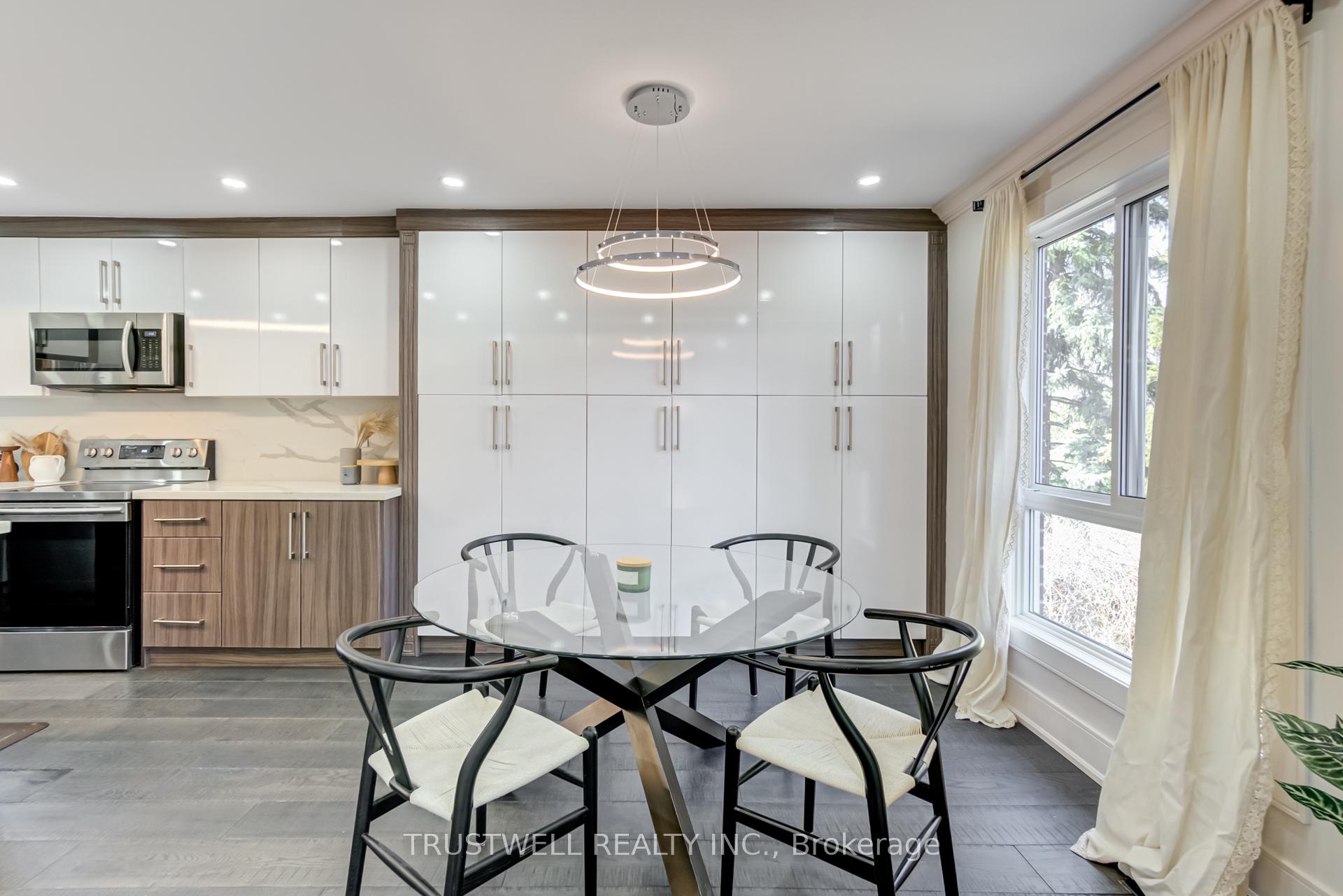 Photo 9 of 89 Campbell Avenue, Vaughan, Crestwood-Springfarm-Yorkhill — HOMEH