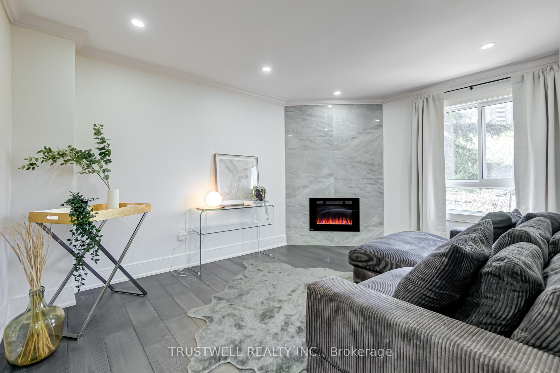 Photo 11 of 89 Campbell Avenue, Vaughan, Crestwood-Springfarm-Yorkhill — HOMEH
