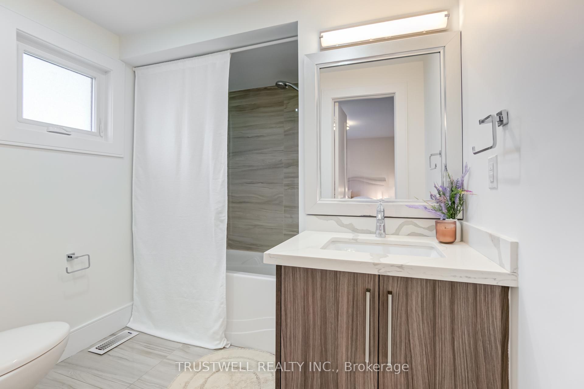 Photo 23 of 89 Campbell Avenue, Vaughan, Crestwood-Springfarm-Yorkhill — HOMEH