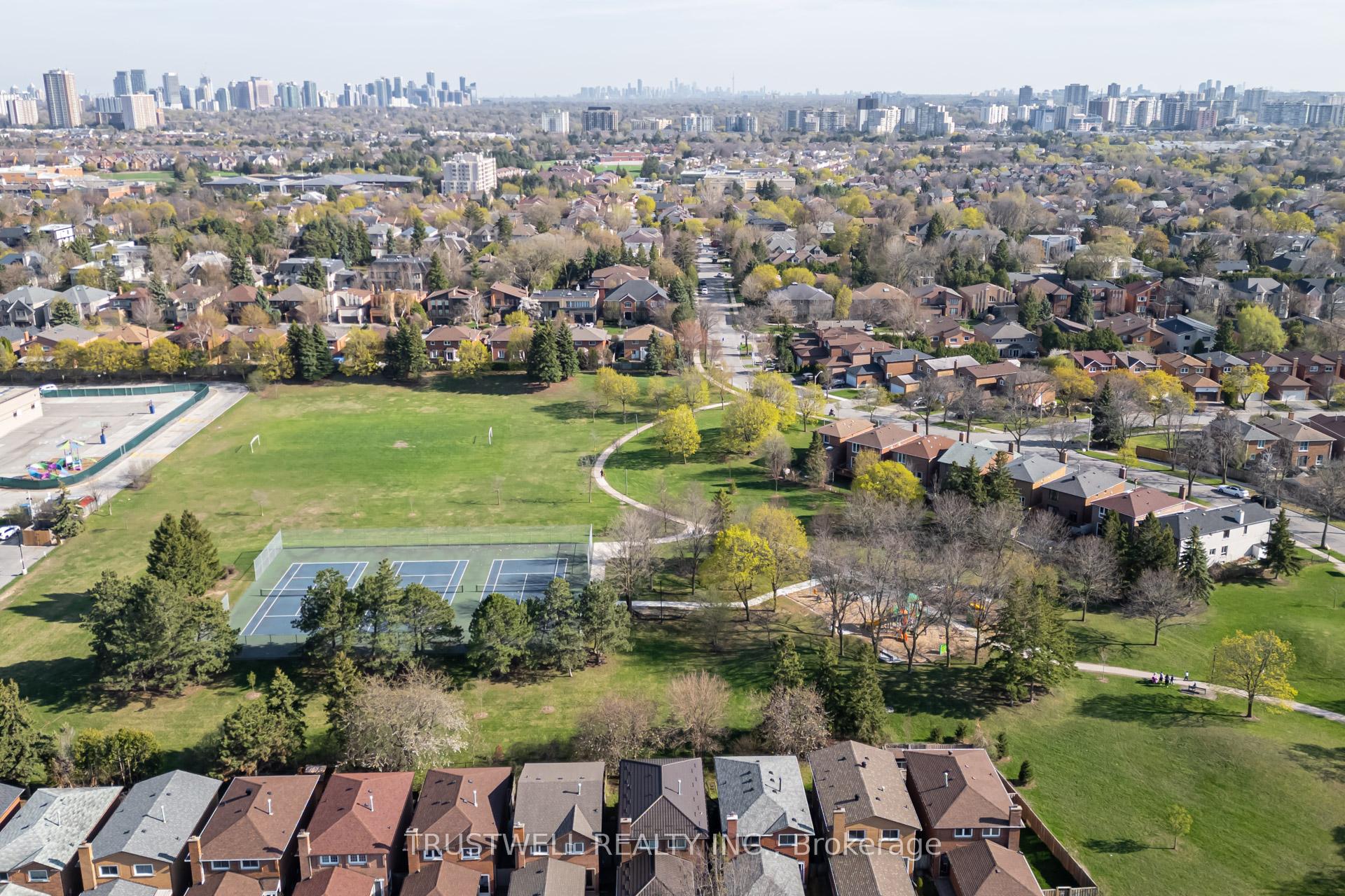 Photo 40 of 89 Campbell Avenue, Vaughan, Crestwood-Springfarm-Yorkhill — HOMEH