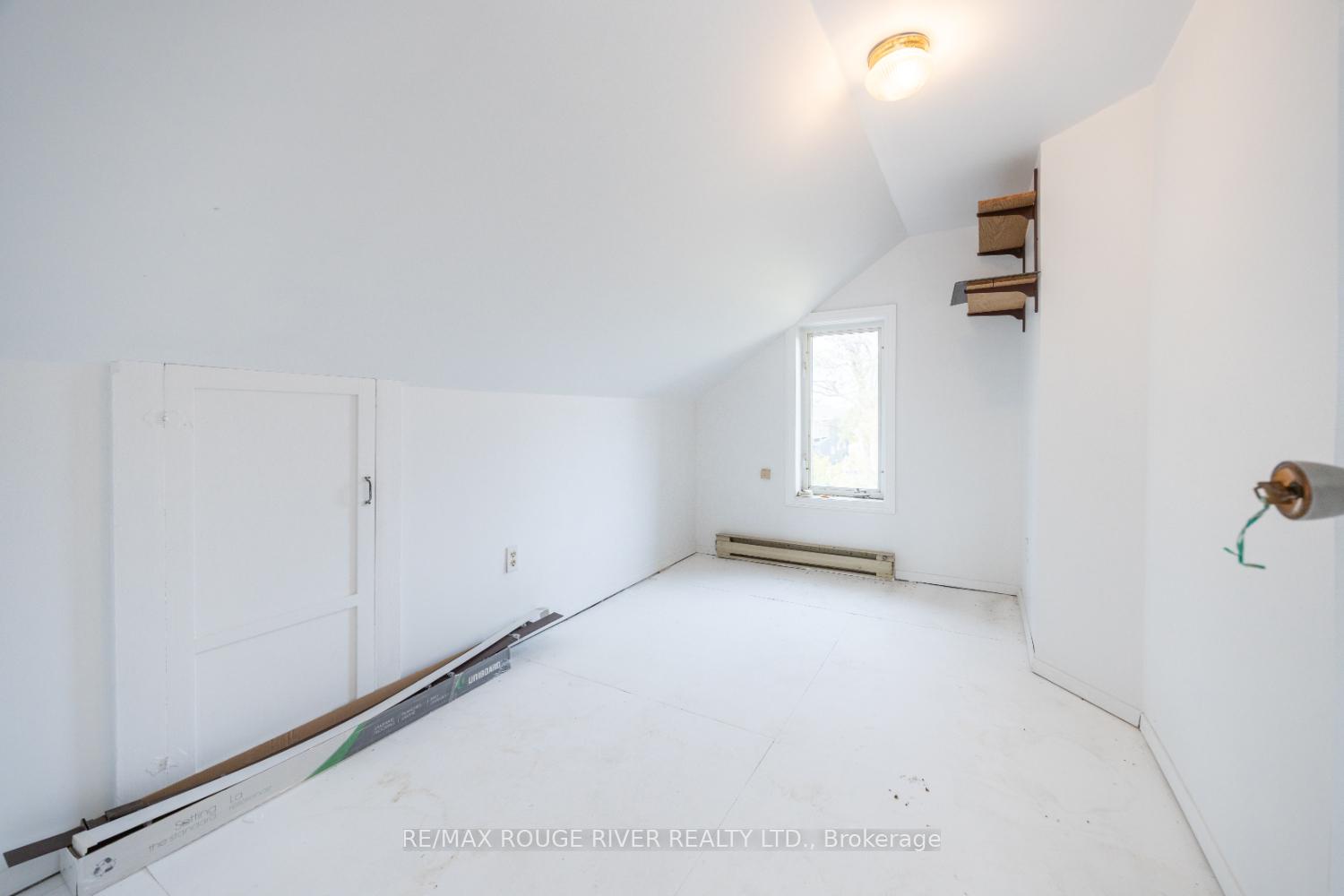 Photo 21 of 230 Athol Street E, Oshawa, Central — HOMEH