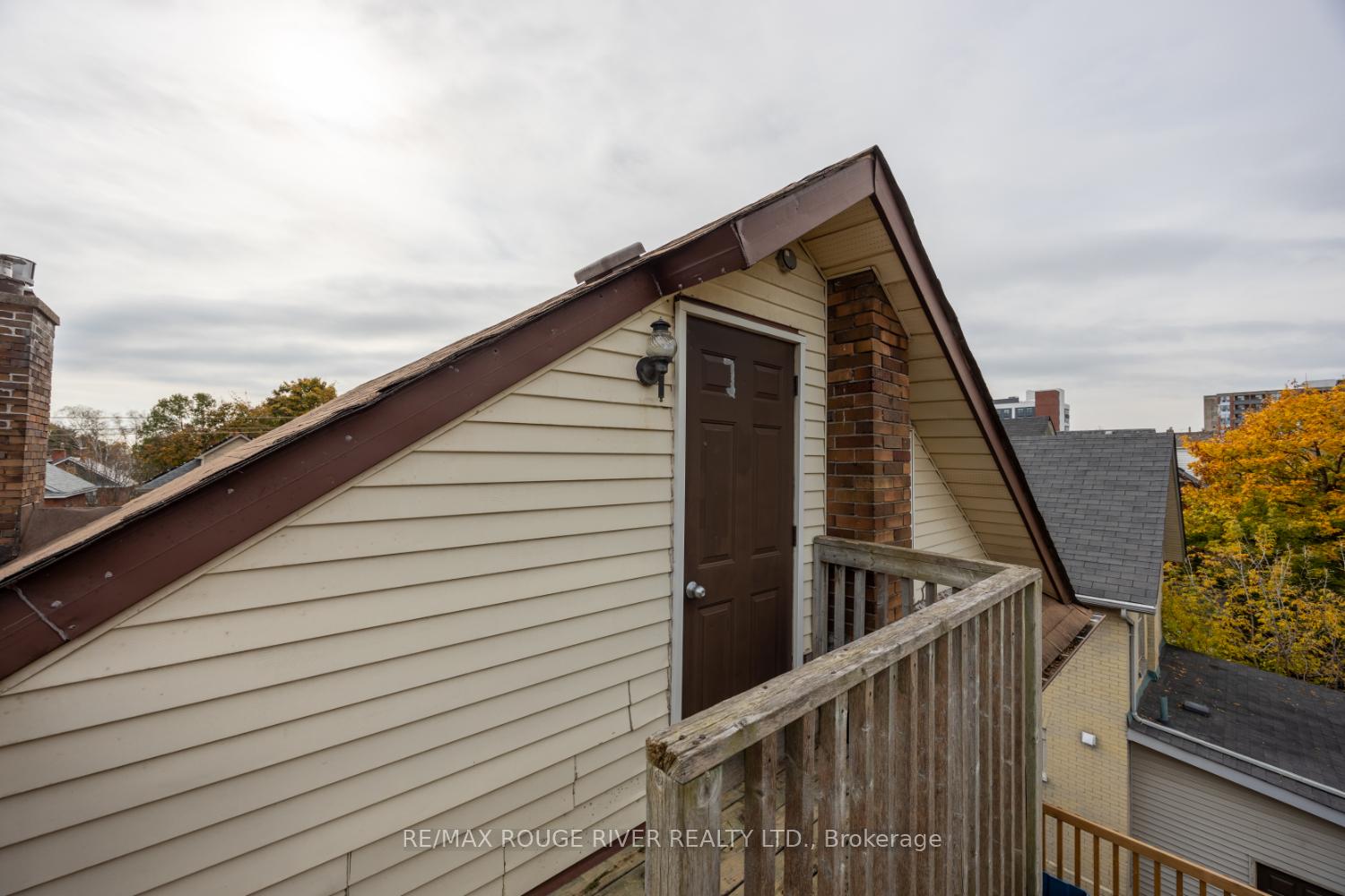 Photo 24 of 230 Athol Street E, Oshawa, Central — HOMEH