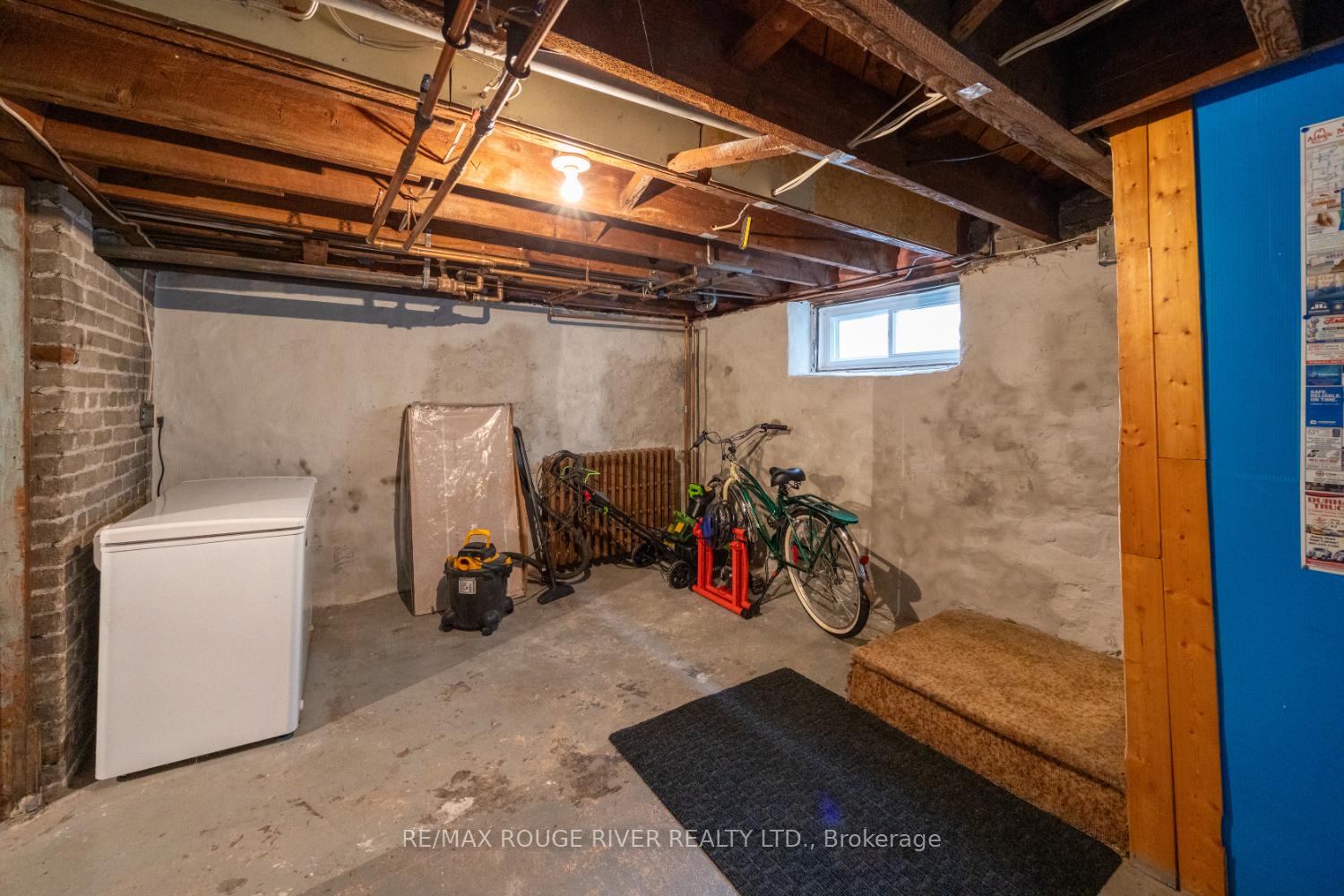 Photo 27 of 230 Athol Street E, Oshawa, Central — HOMEH