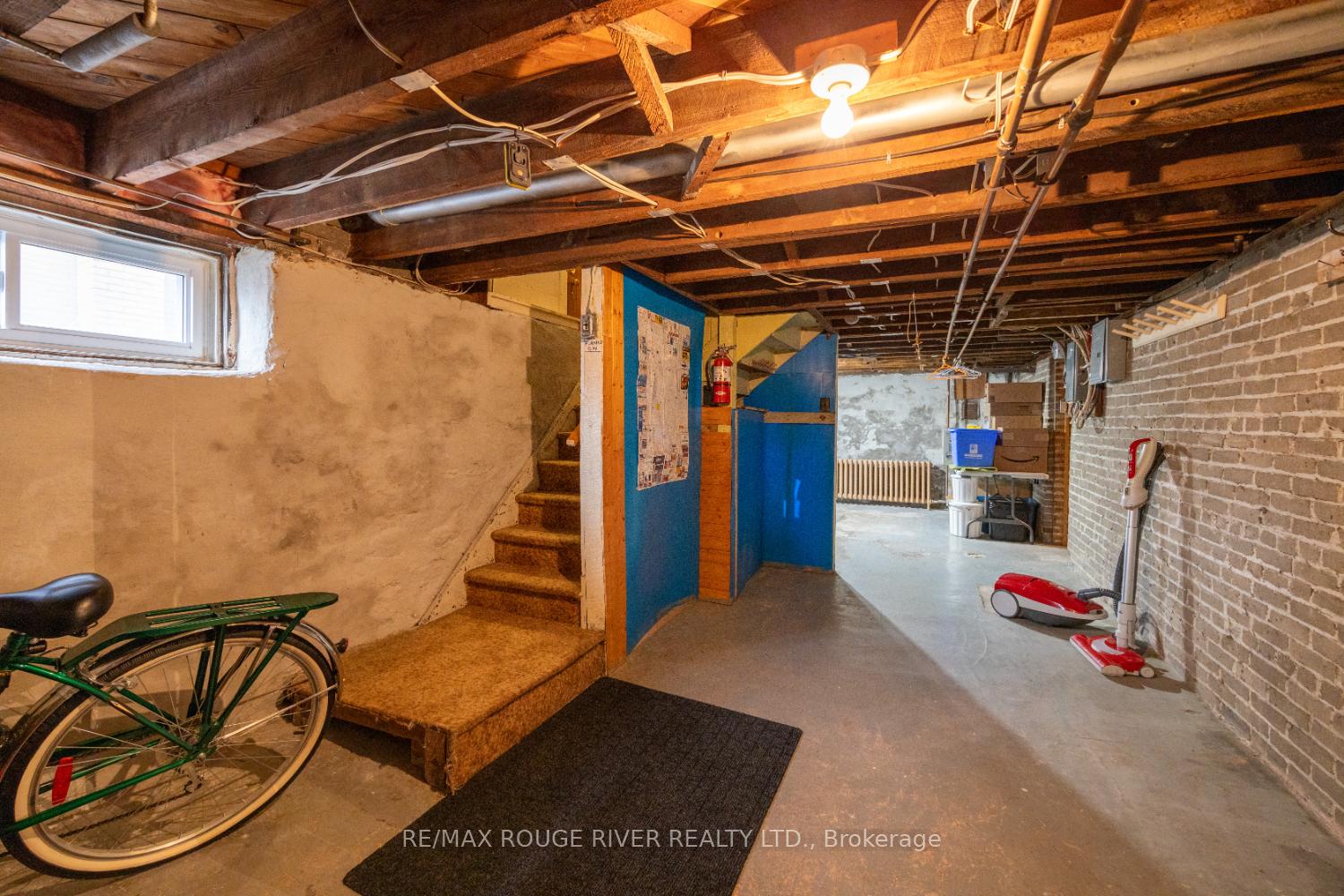 Photo 28 of 230 Athol Street E, Oshawa, Central — HOMEH