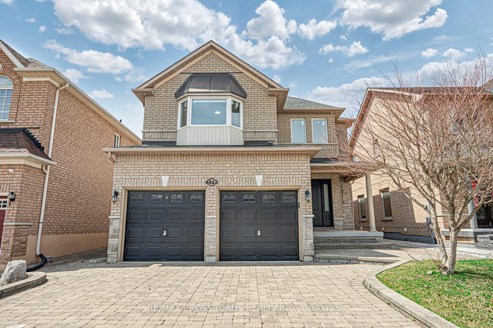 Photo 2 of 46 Eminence Road, Vaughan, Patterson — HOMEH