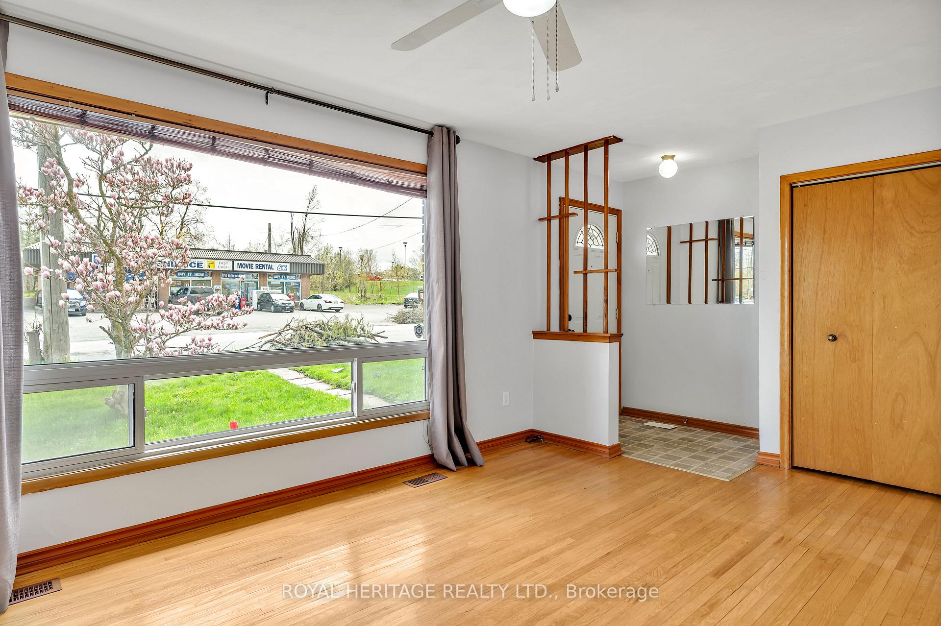 Photo 2 of 547 River Road S, Peterborough, Ashburnham Ward 4 — HOMEH