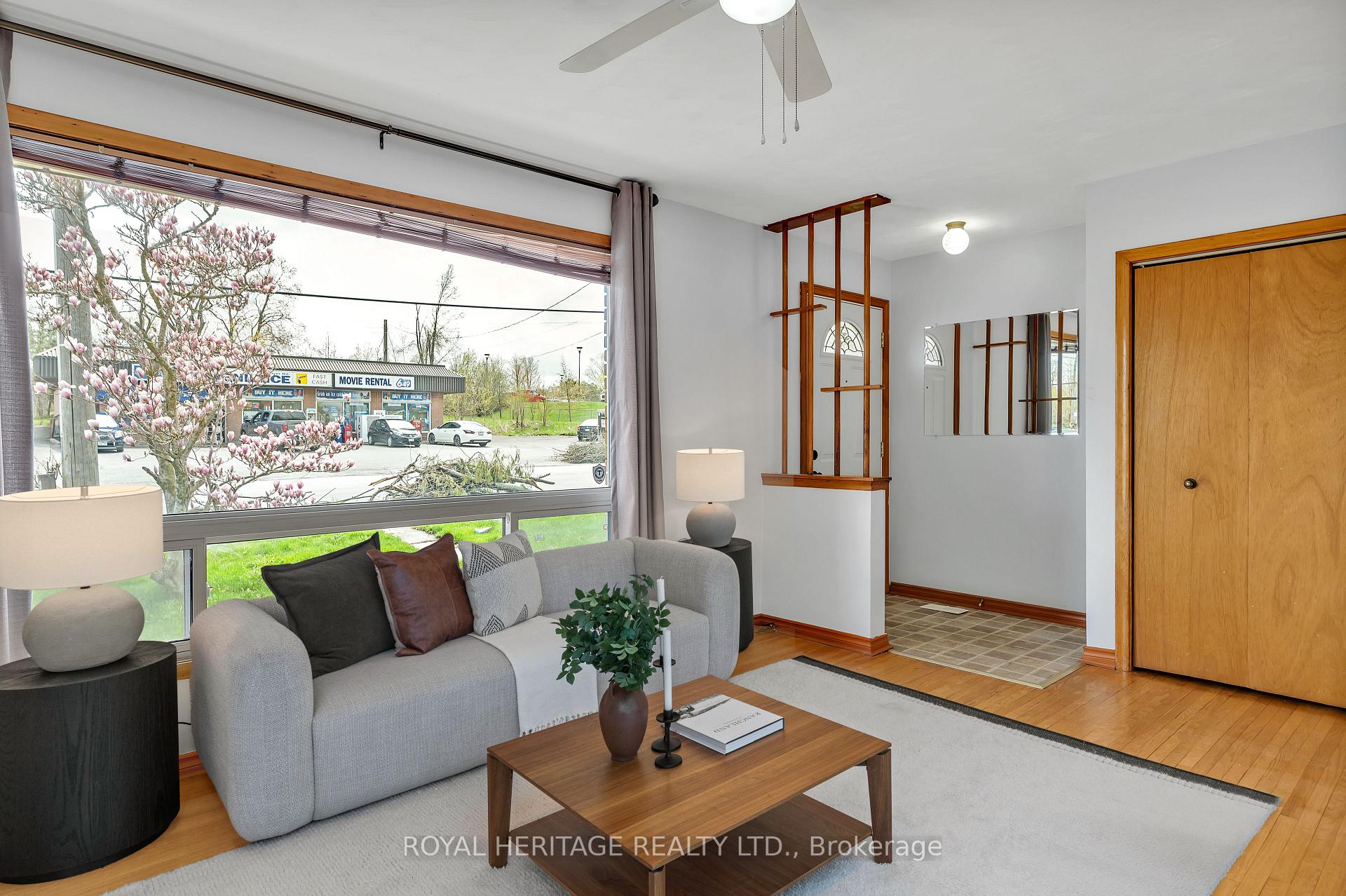 Photo 3 of 547 River Road S, Peterborough, Ashburnham Ward 4 — HOMEH