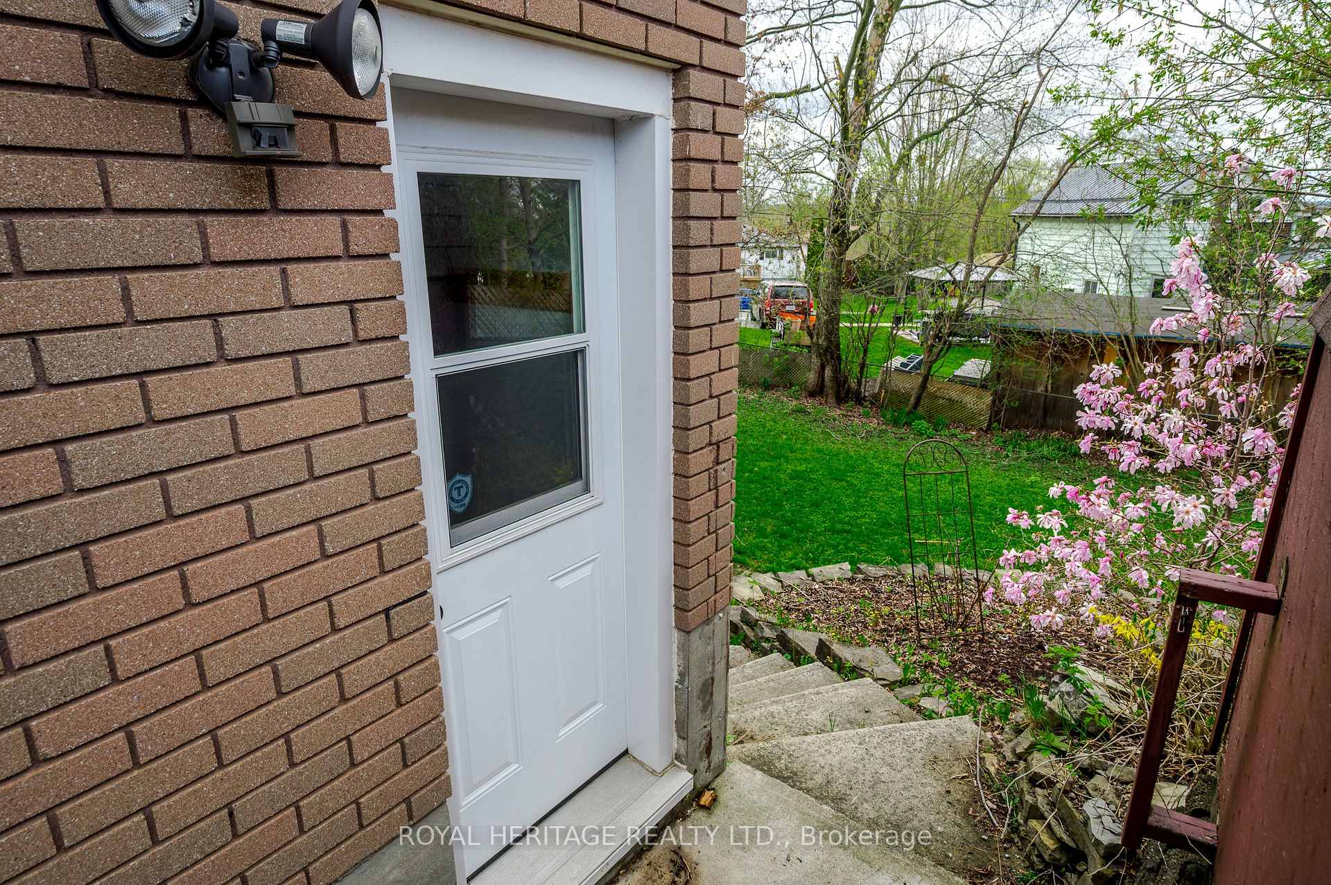 Photo 36 of 547 River Road S, Peterborough, Ashburnham Ward 4 — HOMEH