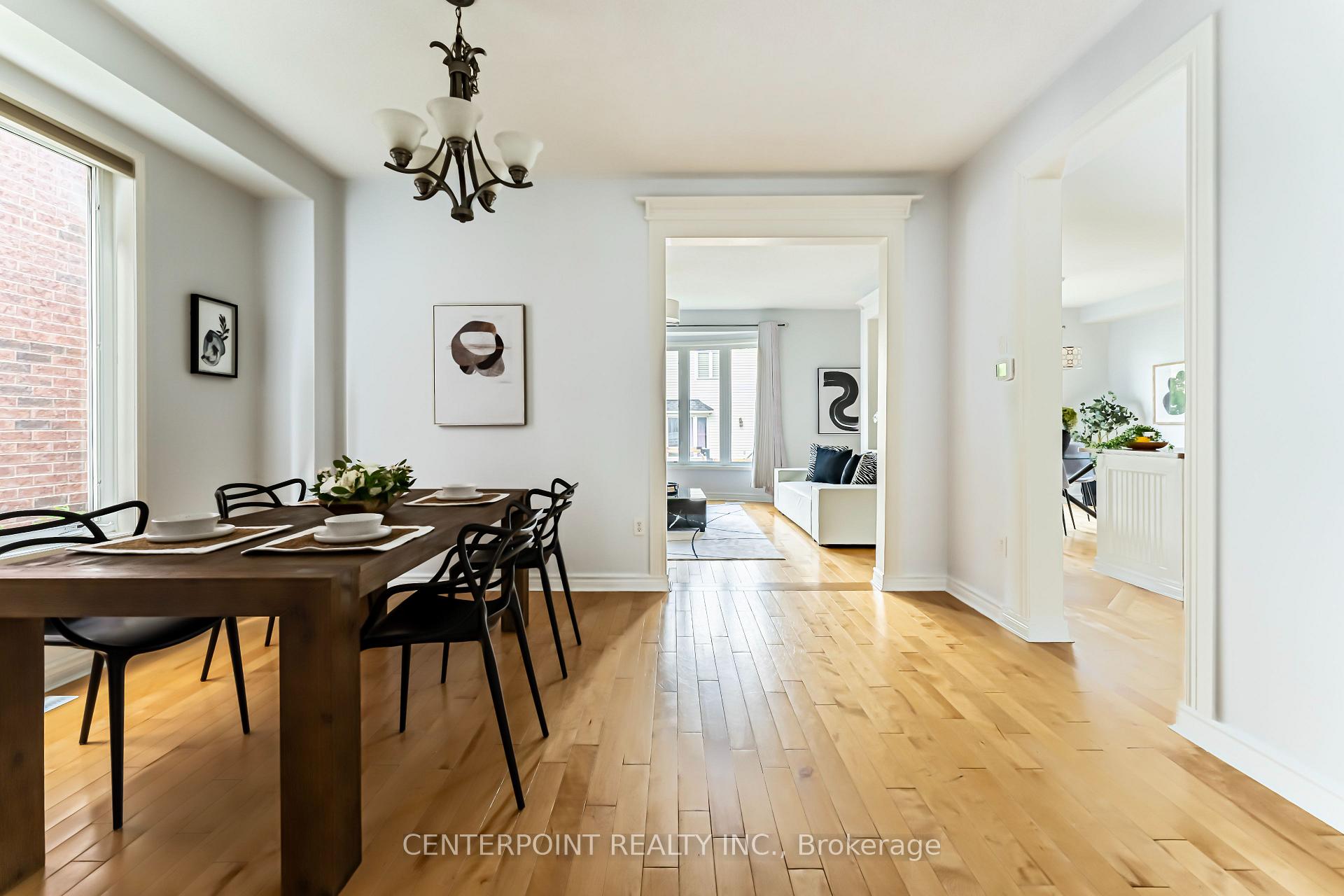 Photo 6 of 72 Strandmore Circle, Whitby, Brooklin — HOMEH