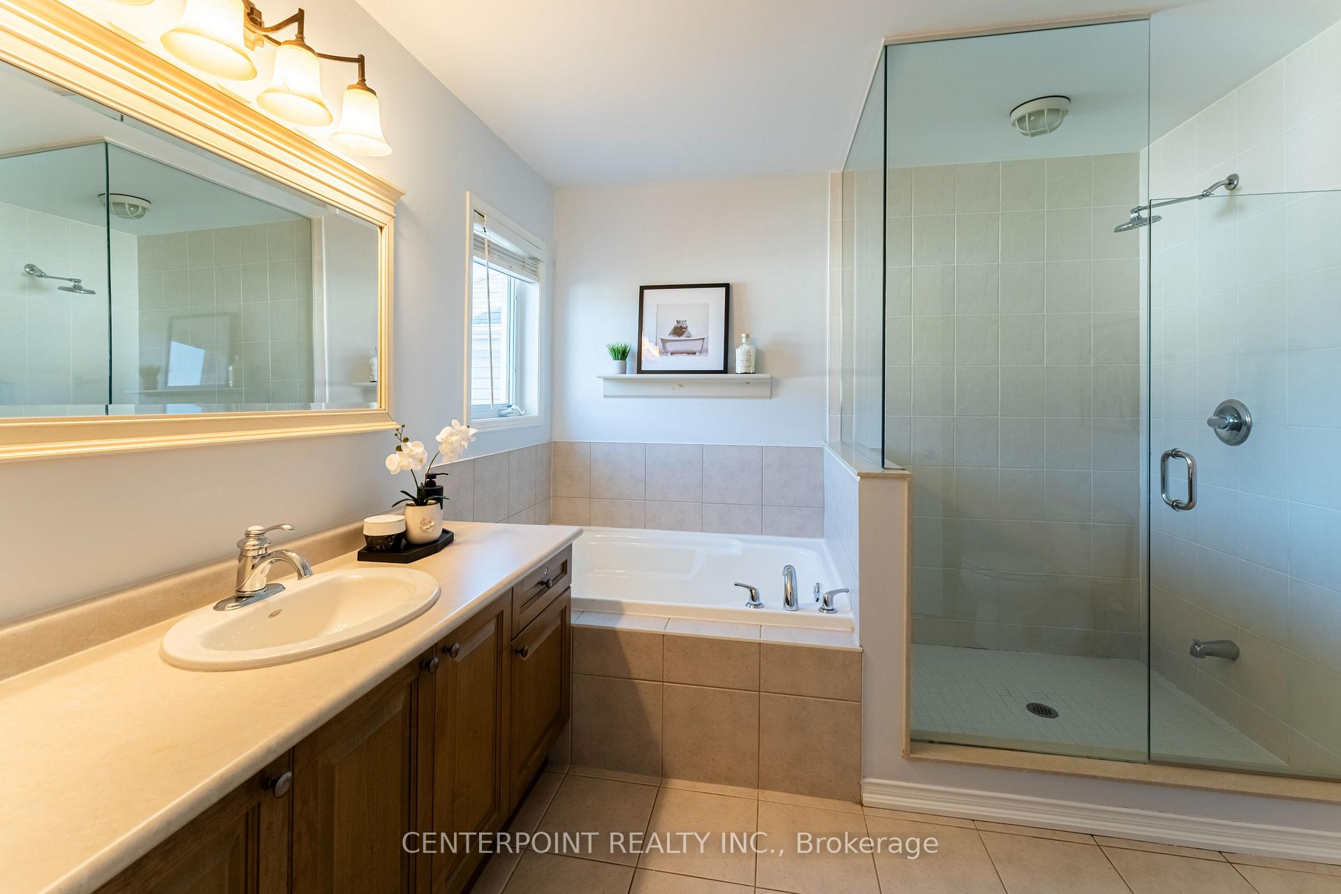 Photo 27 of 72 Strandmore Circle, Whitby, Brooklin — HOMEH