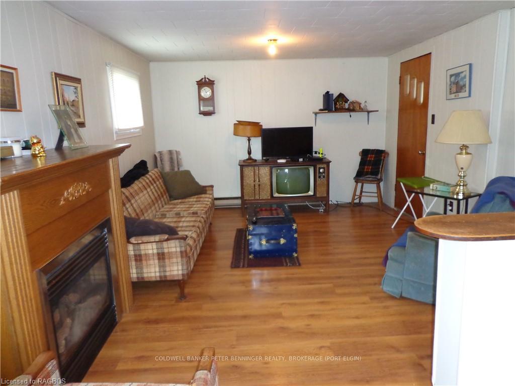 Photo 12 of 6 Murdoch Street, Arran-Elderslie — HOMEH