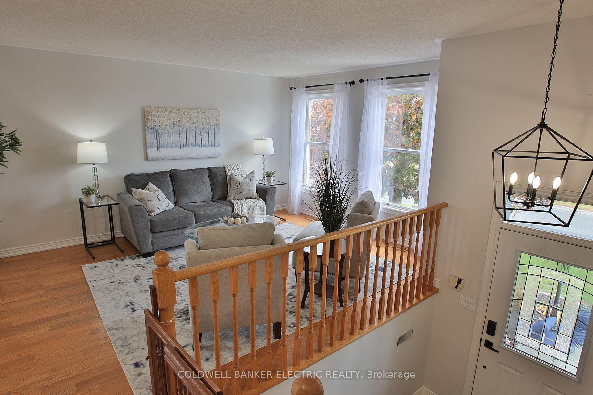 Photo 6 of 605 Fortye Drive, Peterborough, Otonabee Ward 1 — HOMEH