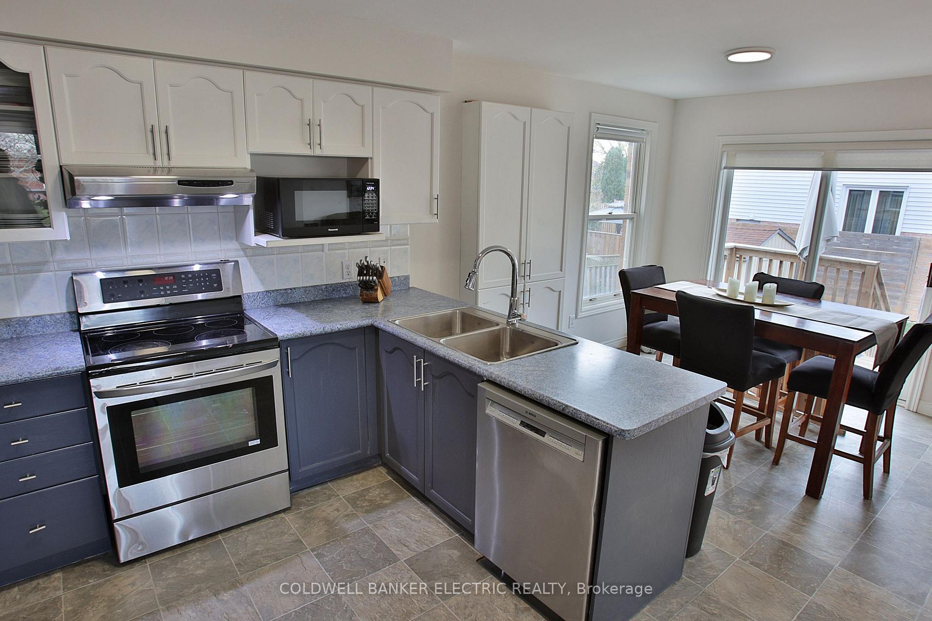 Photo 9 of 605 Fortye Drive, Peterborough, Otonabee Ward 1 — HOMEH