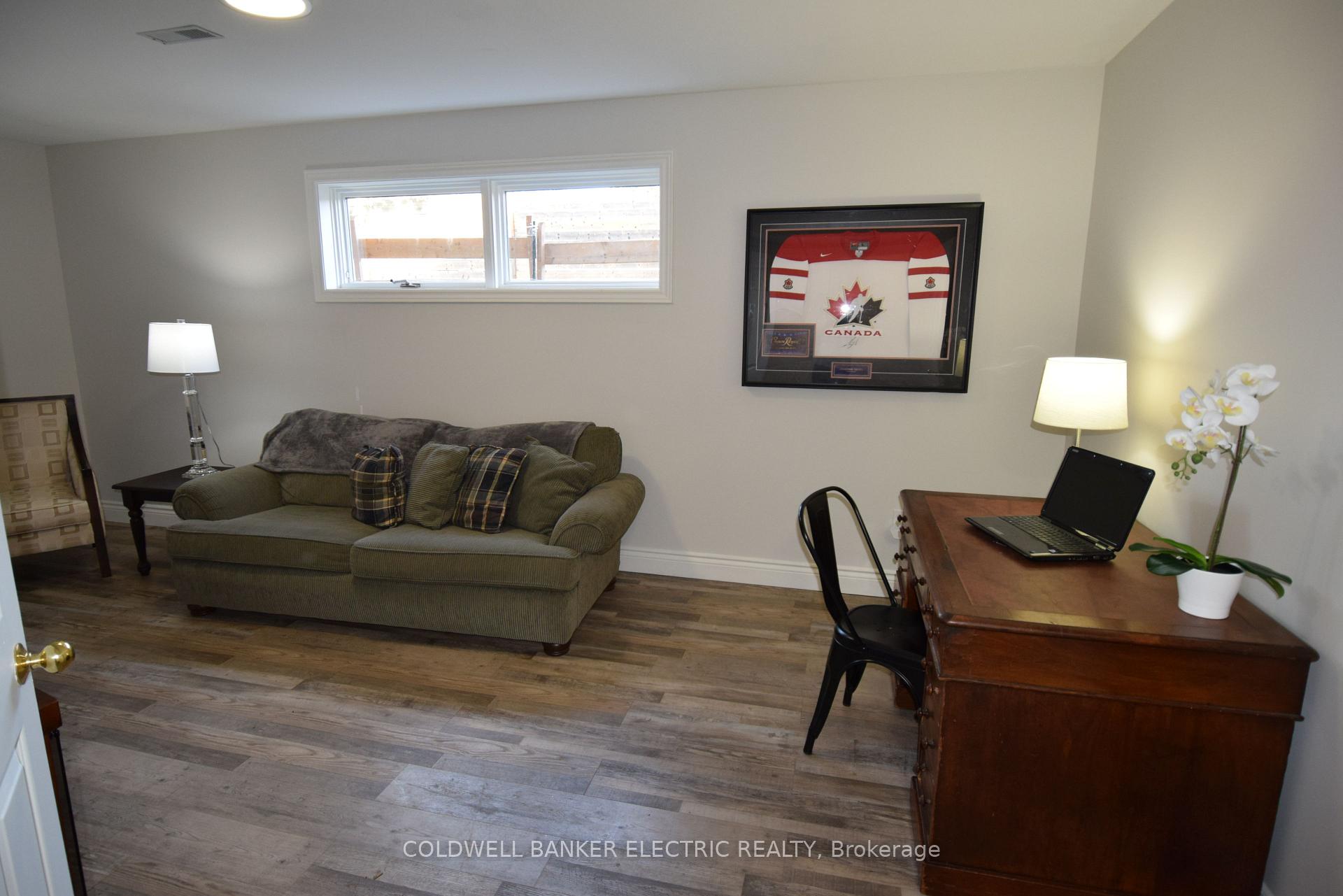 Photo 30 of 605 Fortye Drive, Peterborough, Otonabee Ward 1 — HOMEH