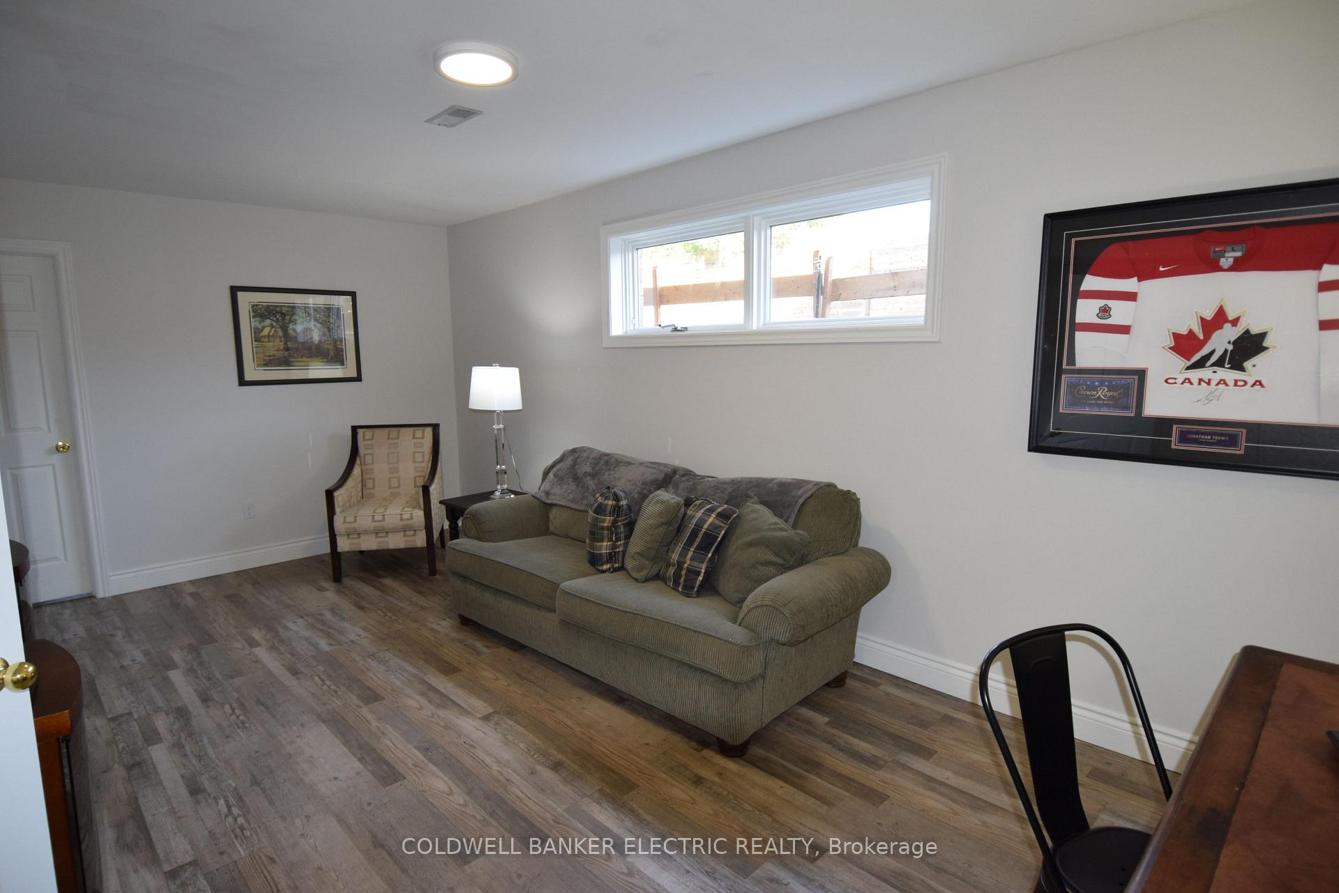 Photo 31 of 605 Fortye Drive, Peterborough, Otonabee Ward 1 — HOMEH