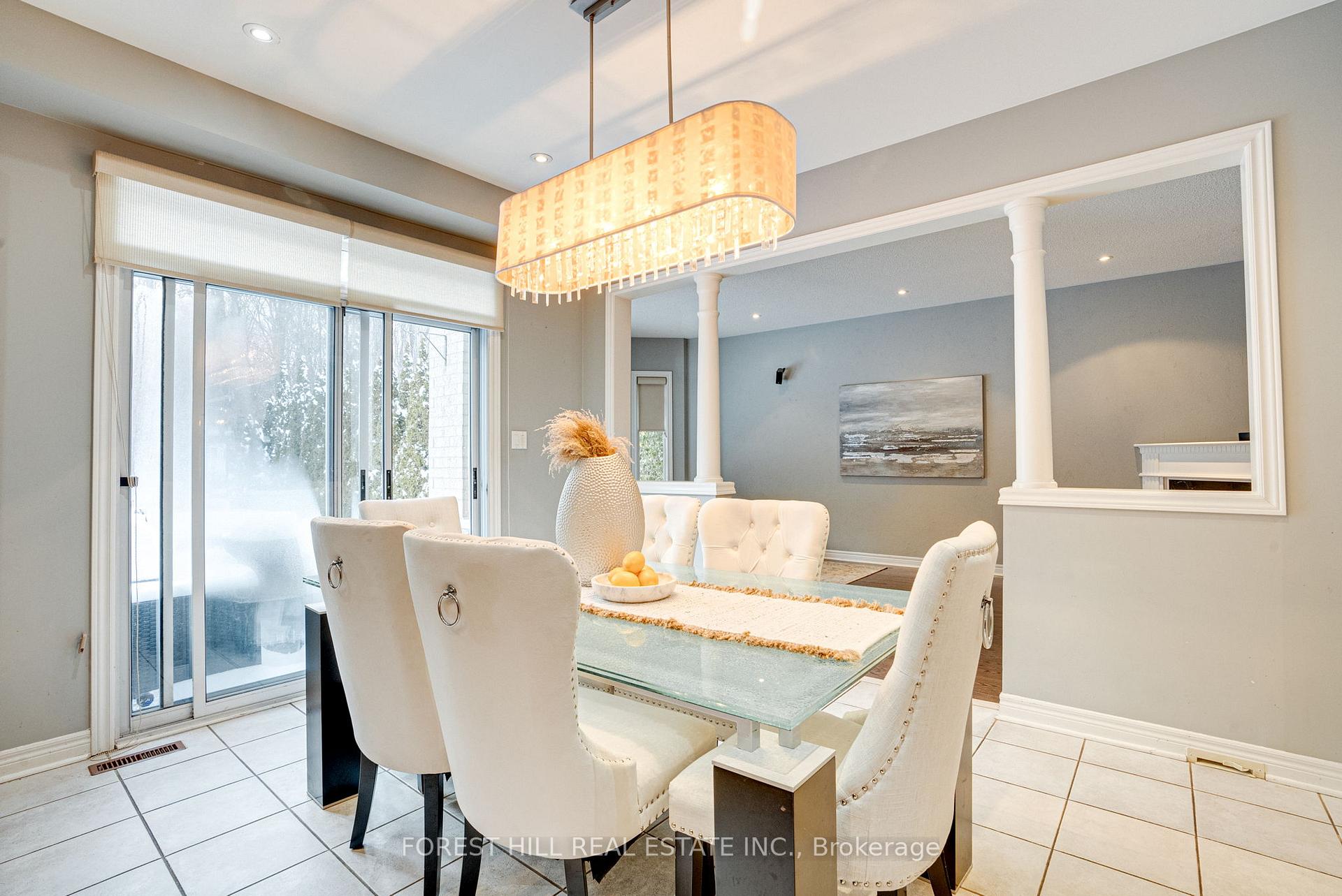 Photo 16 of 264 Thornhill Woods Drive, Vaughan, Patterson — HOMEH