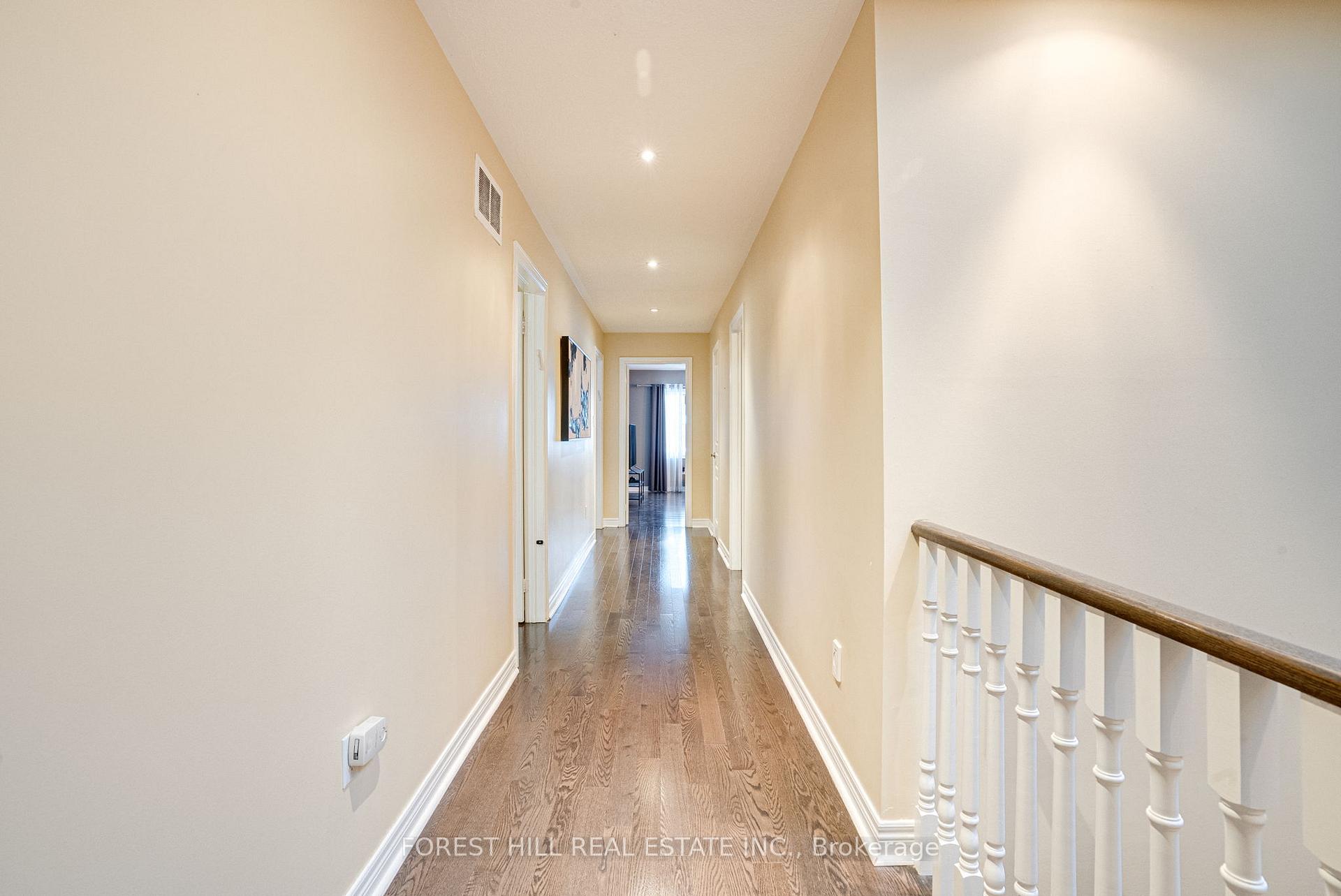 Photo 24 of 264 Thornhill Woods Drive, Vaughan, Patterson — HOMEH