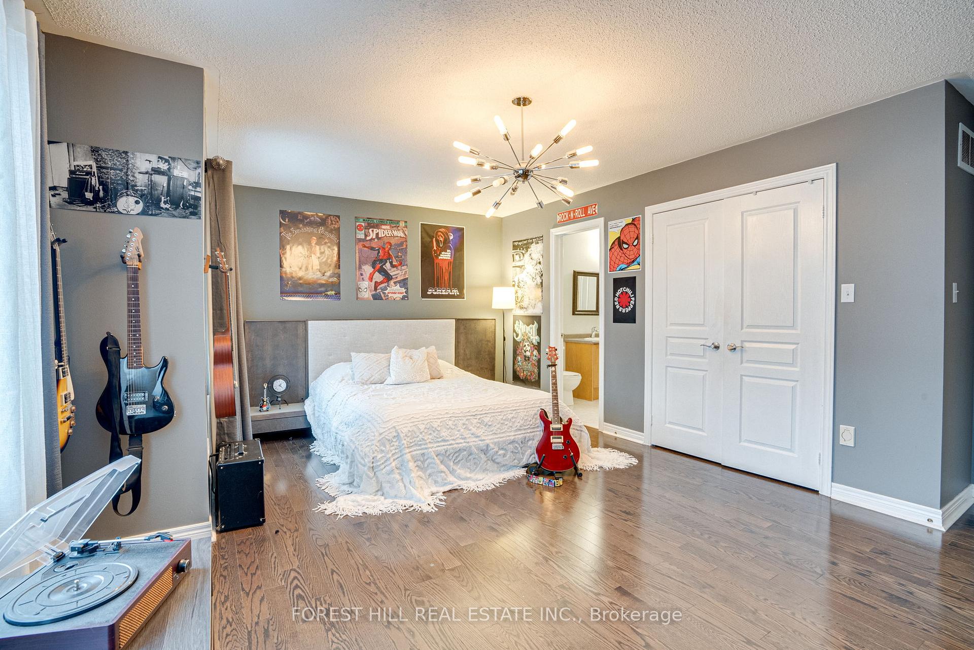 Photo 32 of 264 Thornhill Woods Drive, Vaughan, Patterson — HOMEH