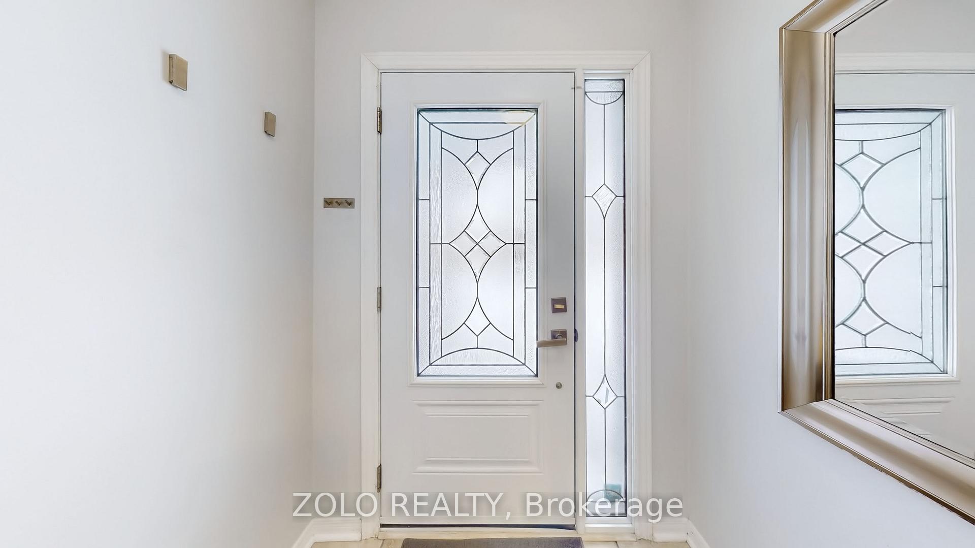 Photo 4 of 184 Overbank Drive, Oshawa, McLaughlin — HOMEH