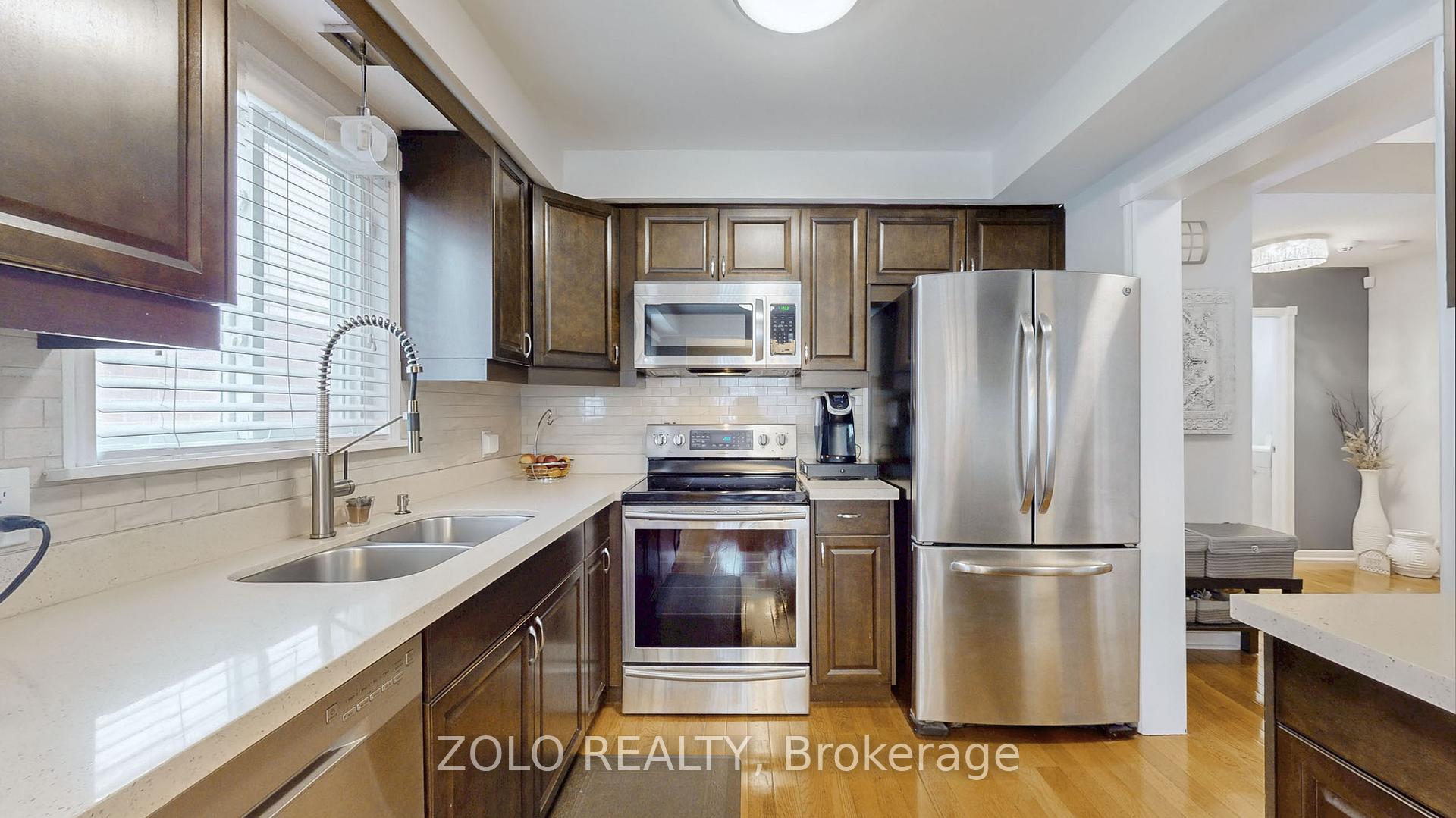 Photo 16 of 184 Overbank Drive, Oshawa, McLaughlin — HOMEH