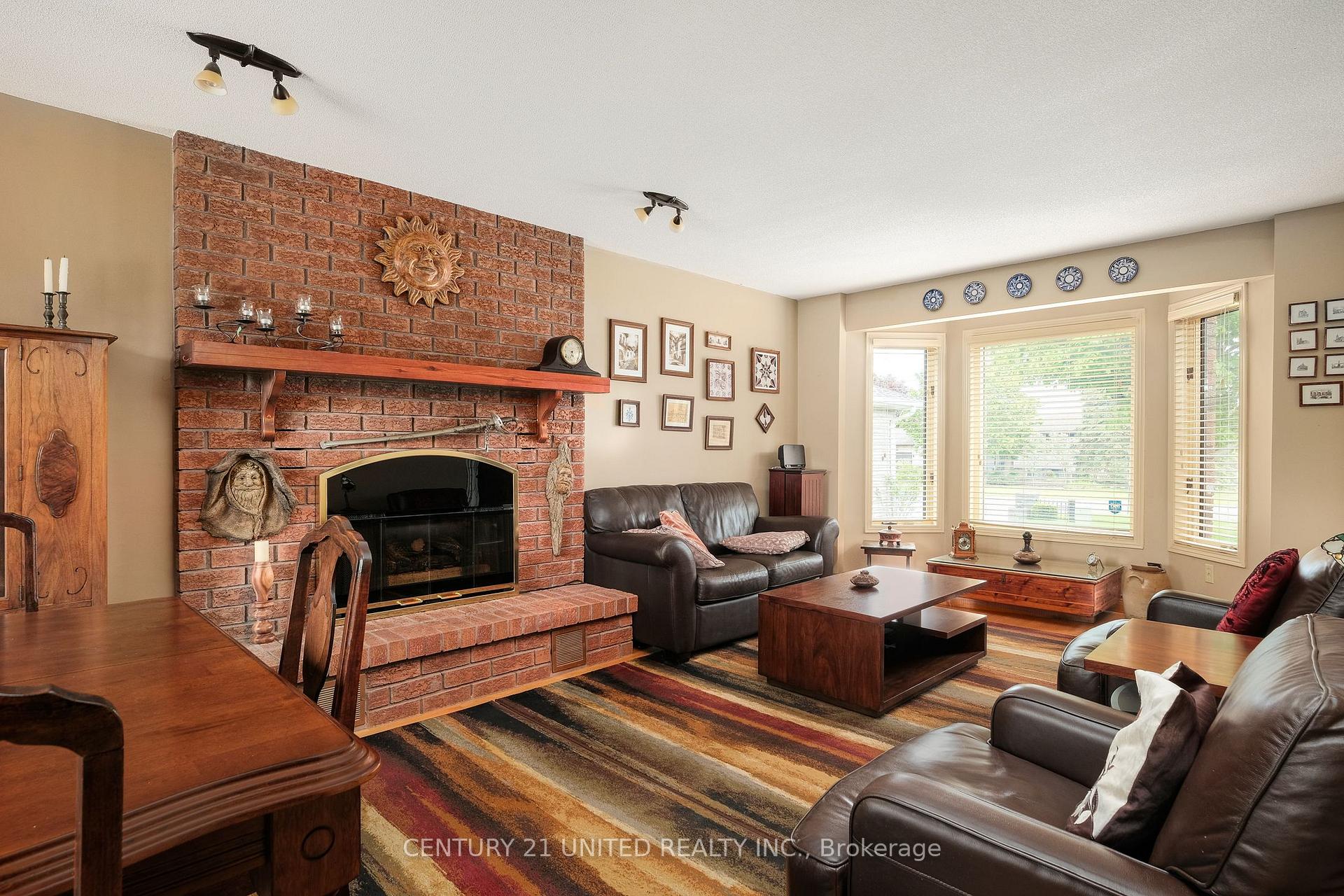Photo 5 of 1890 Cherryhill Road, Peterborough, Monaghan Ward 2 — HOMEH