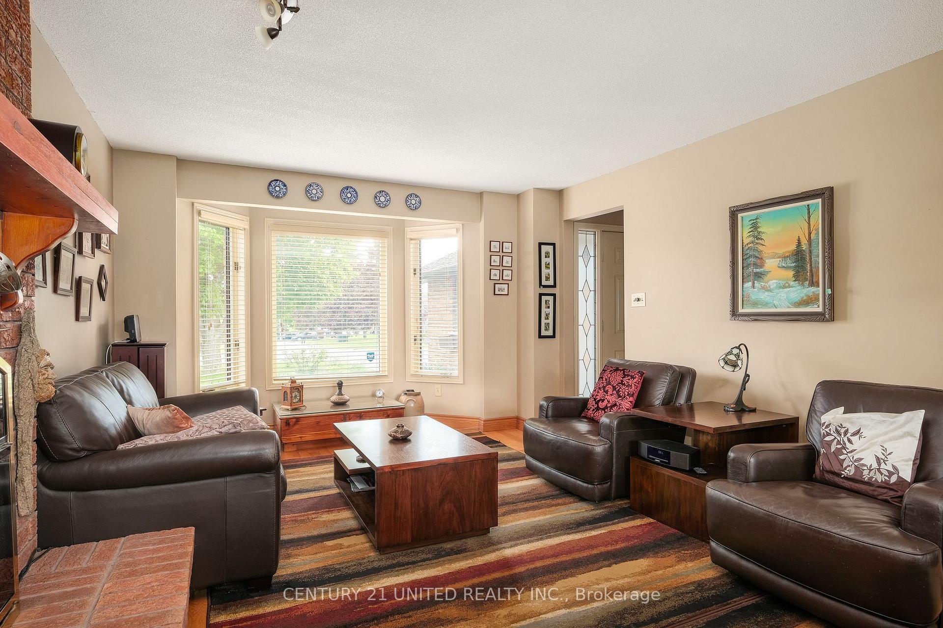 Photo 6 of 1890 Cherryhill Road, Peterborough, Monaghan Ward 2 — HOMEH