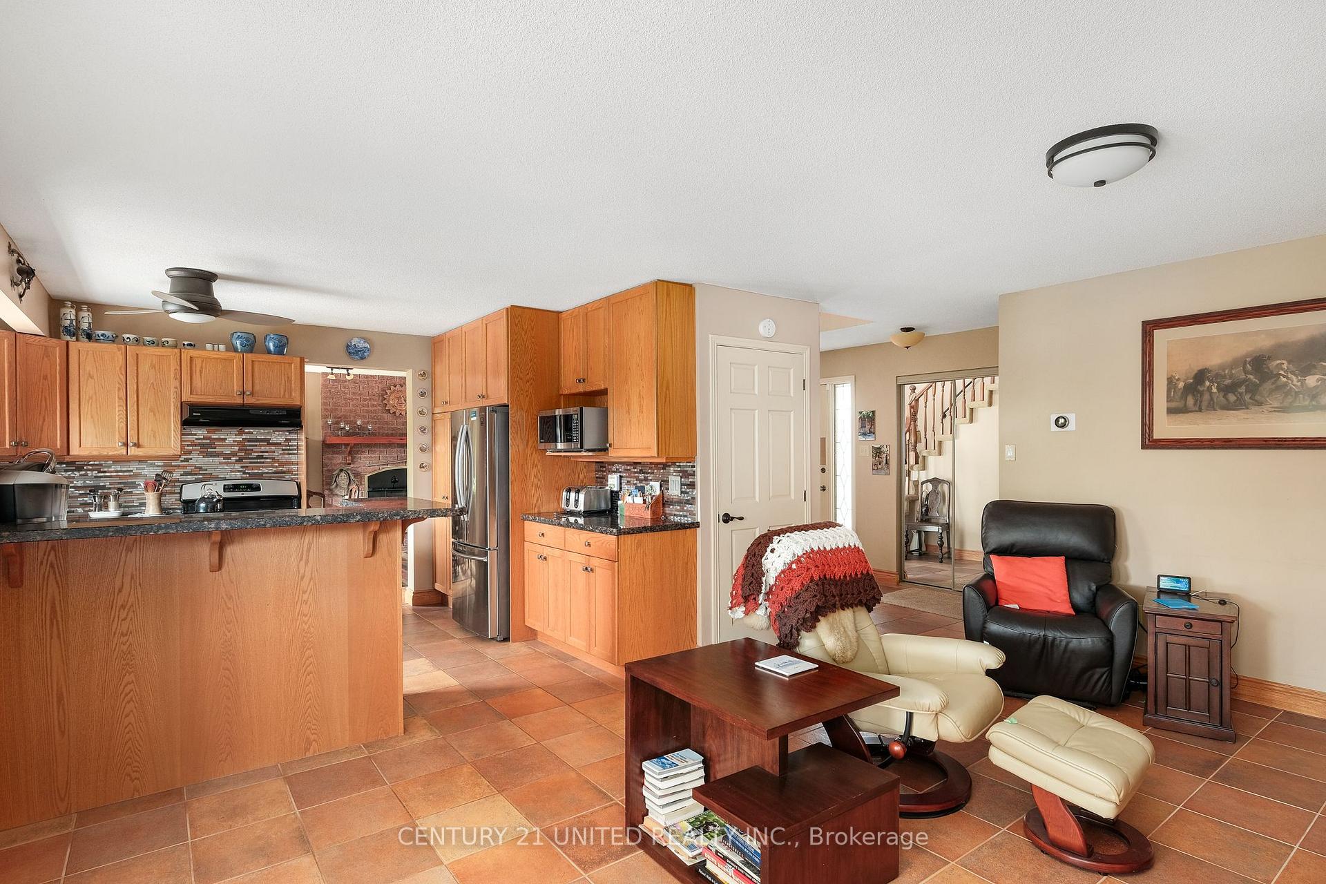 Photo 10 of 1890 Cherryhill Road, Peterborough, Monaghan Ward 2 — HOMEH