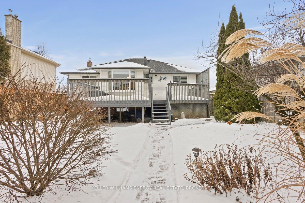 Photo 2 of 860 Sundance Circle, Oshawa, Northglen — HOMEH