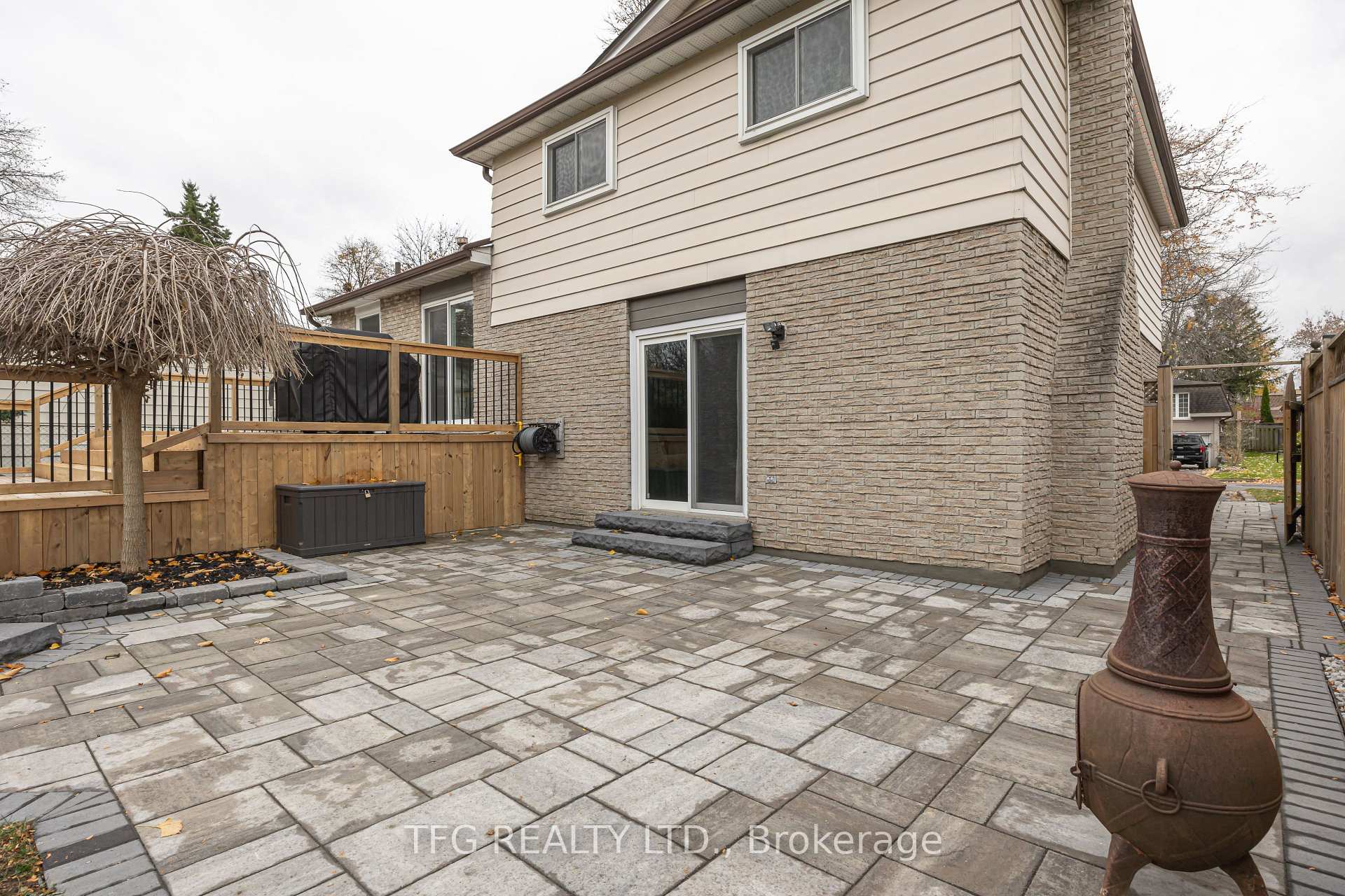 Photo 5 of 129 Bell Drive, Whitby, Lynde Creek — HOMEH
