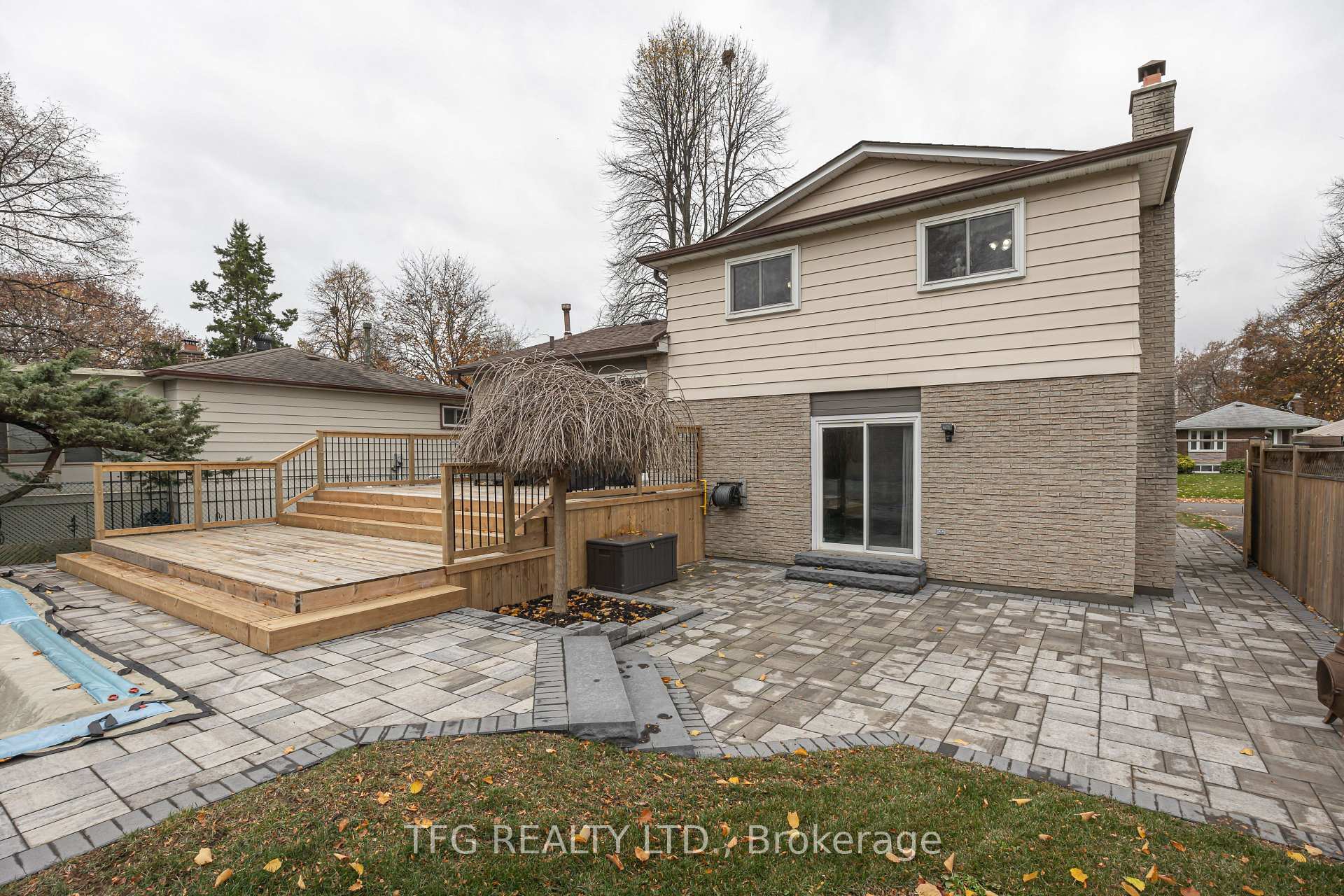Photo 6 of 129 Bell Drive, Whitby, Lynde Creek — HOMEH