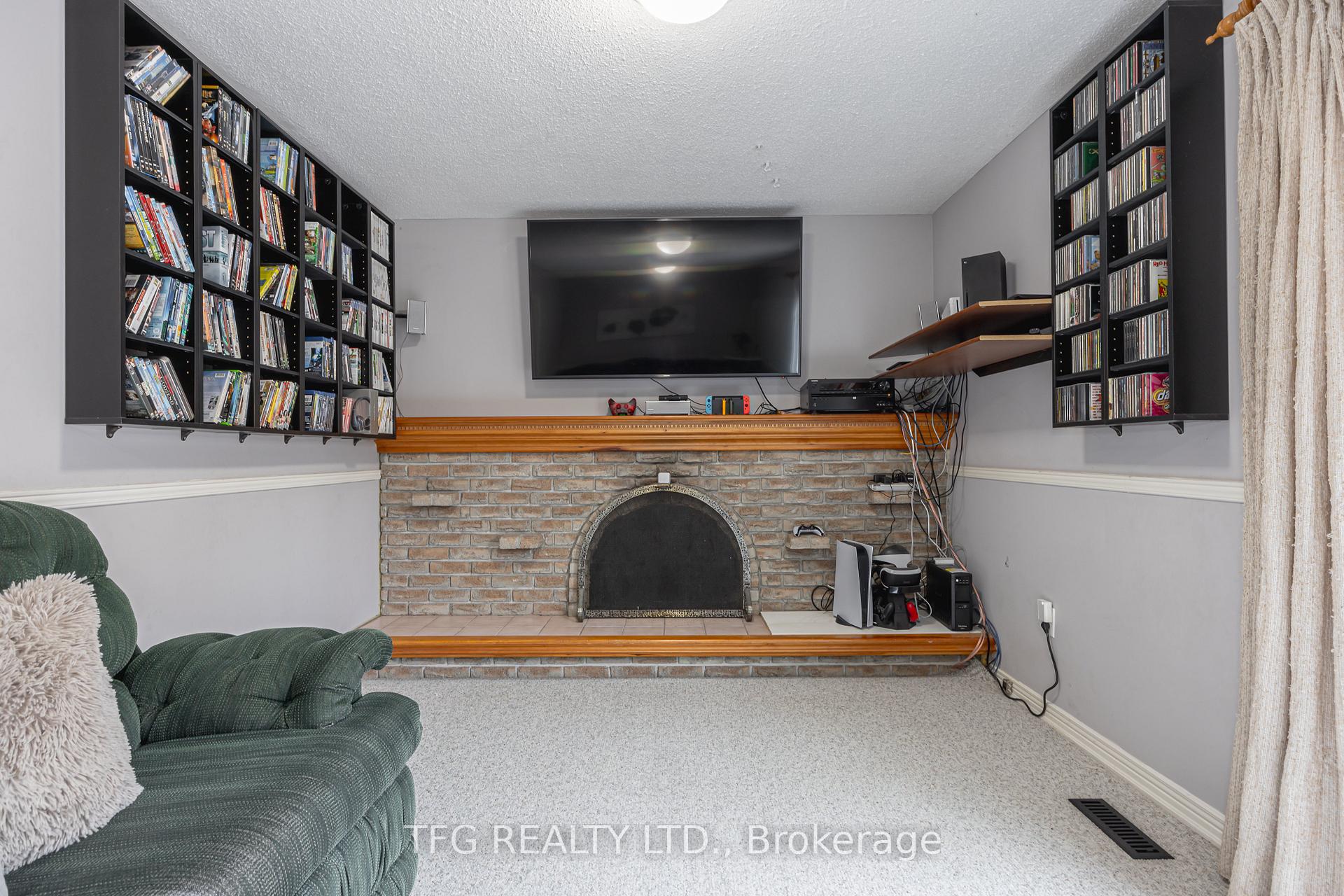 Photo 17 of 129 Bell Drive, Whitby, Lynde Creek — HOMEH