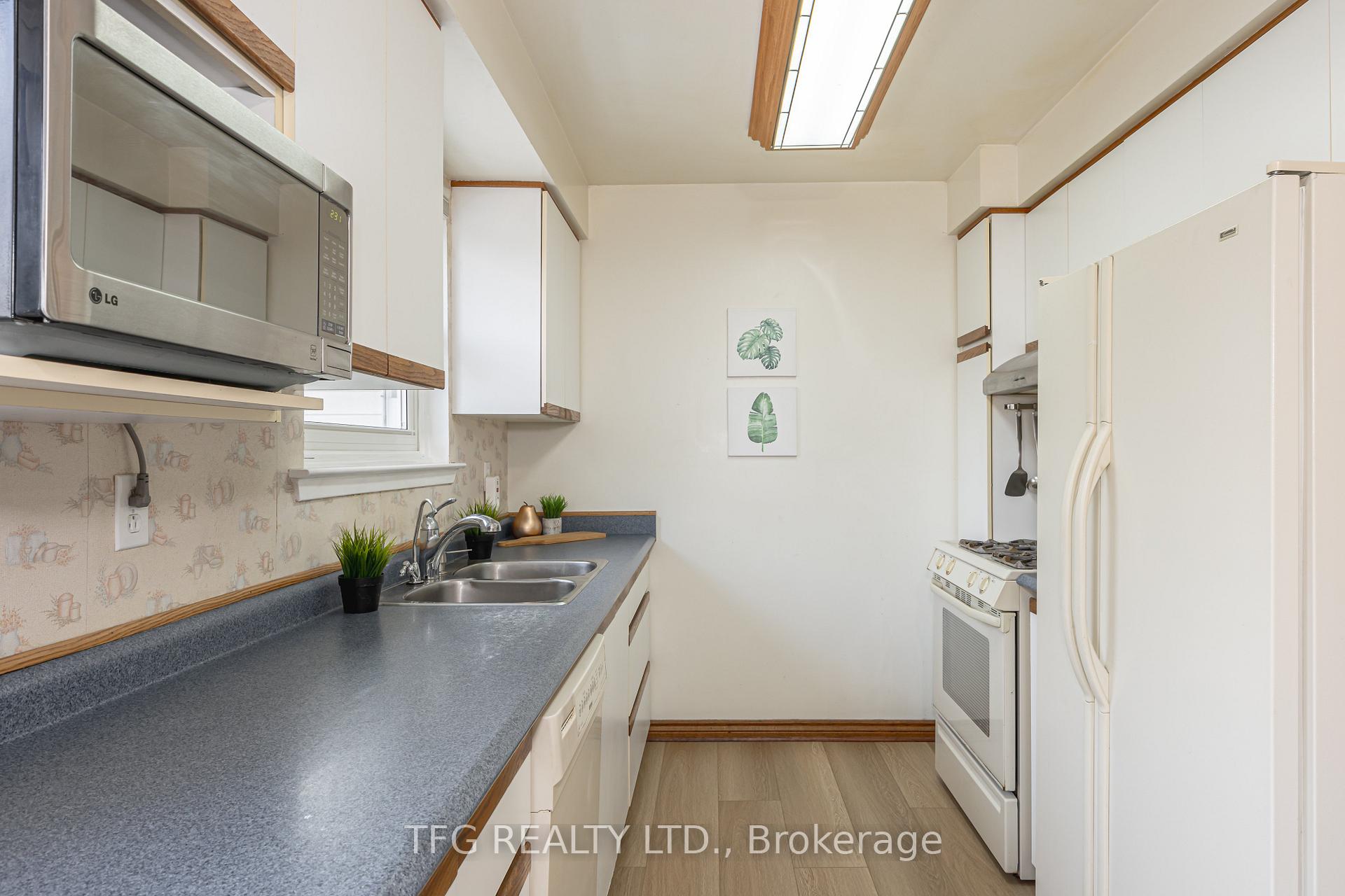 Photo 25 of 129 Bell Drive, Whitby, Lynde Creek — HOMEH
