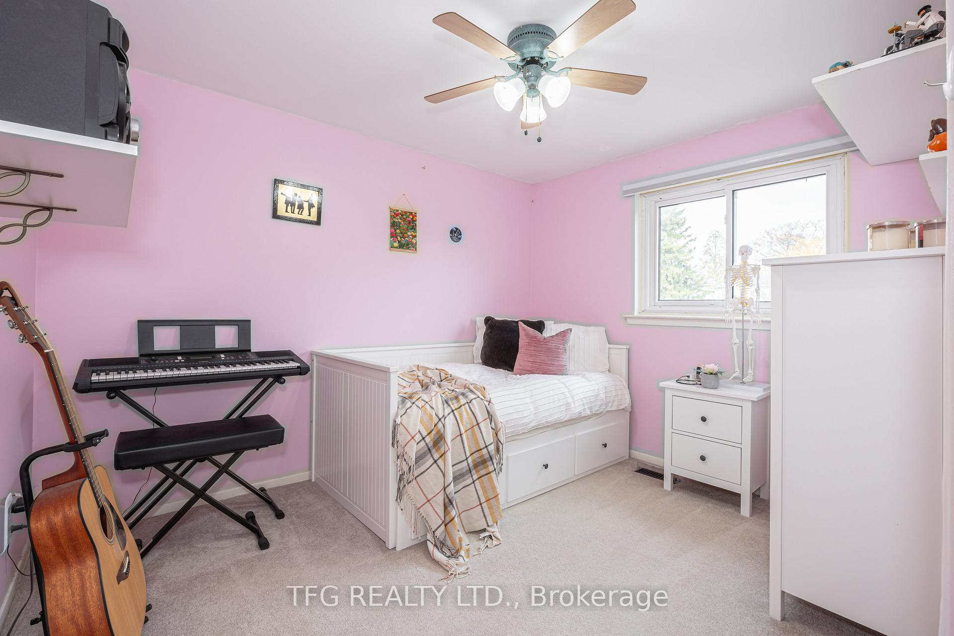 Photo 34 of 129 Bell Drive, Whitby, Lynde Creek — HOMEH